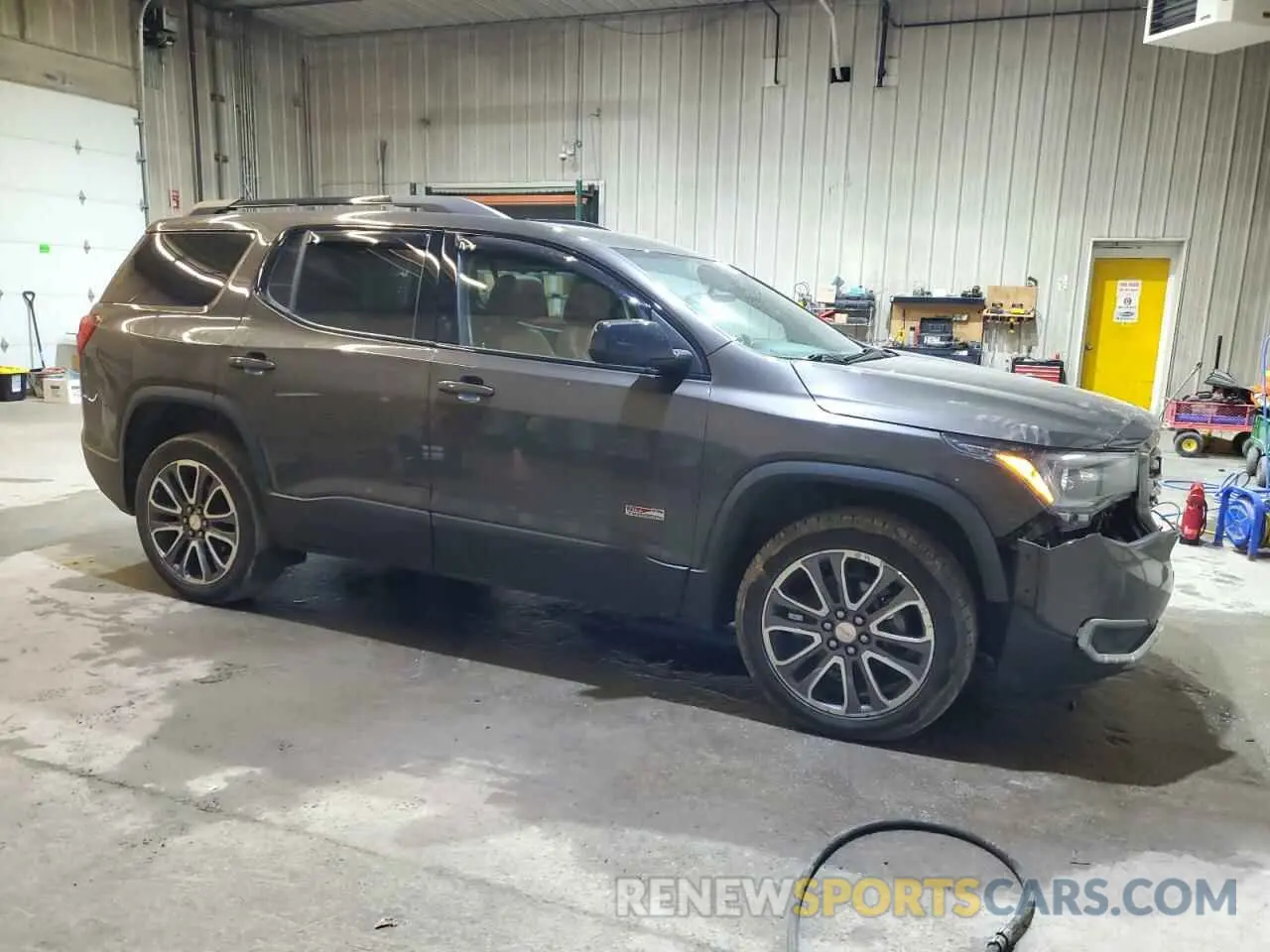 4 Photograph of a damaged car 1GKKNVLS8KZ134102 GMC ACADIA 2019