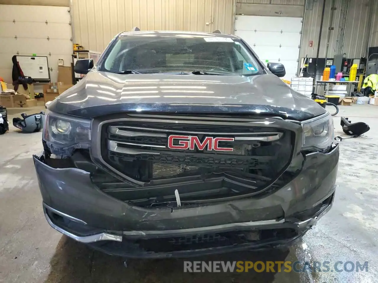 5 Photograph of a damaged car 1GKKNVLS8KZ134102 GMC ACADIA 2019