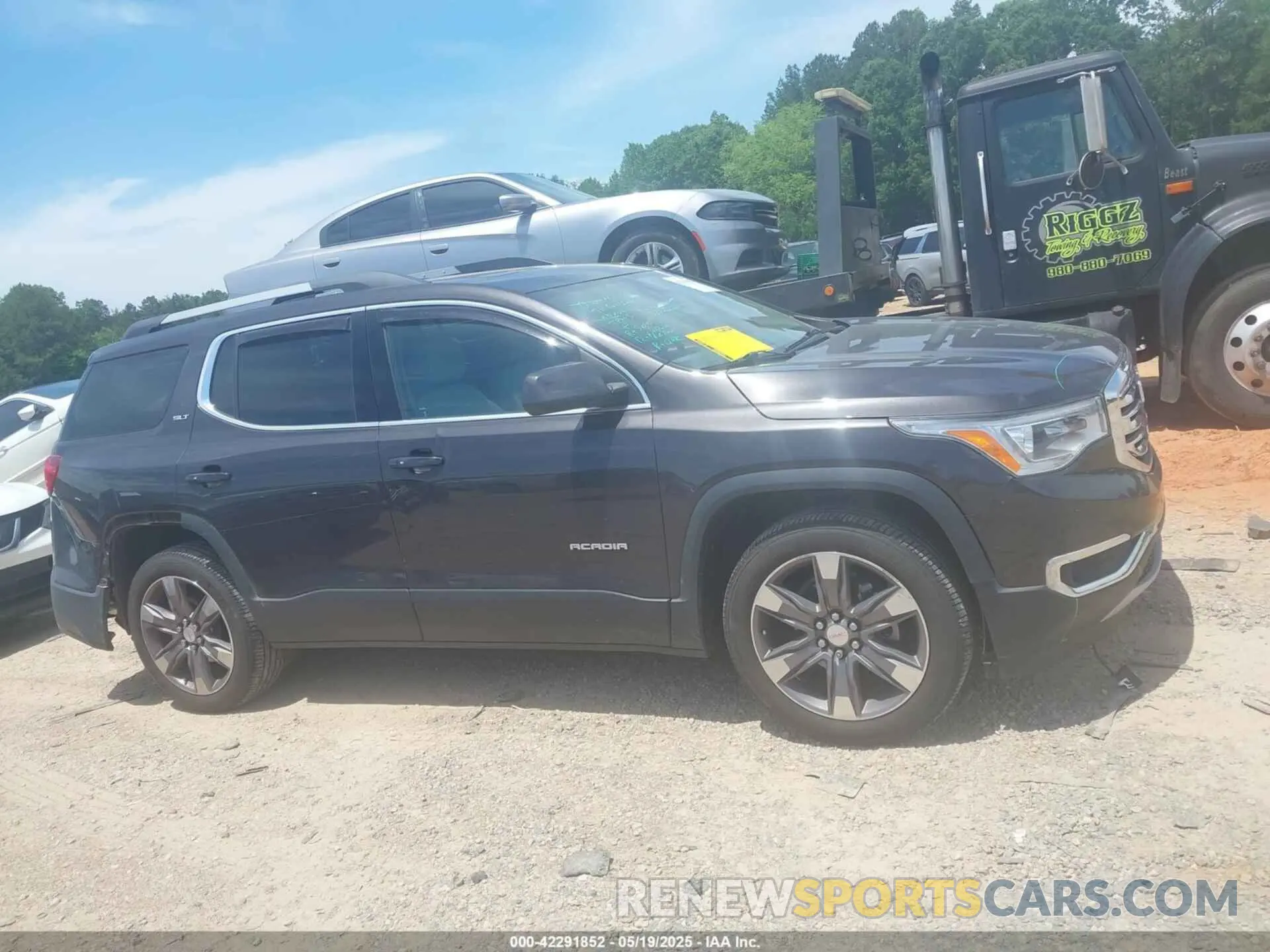 13 Photograph of a damaged car 1GKKNWLS5KZ139716 GMC ACADIA 2019