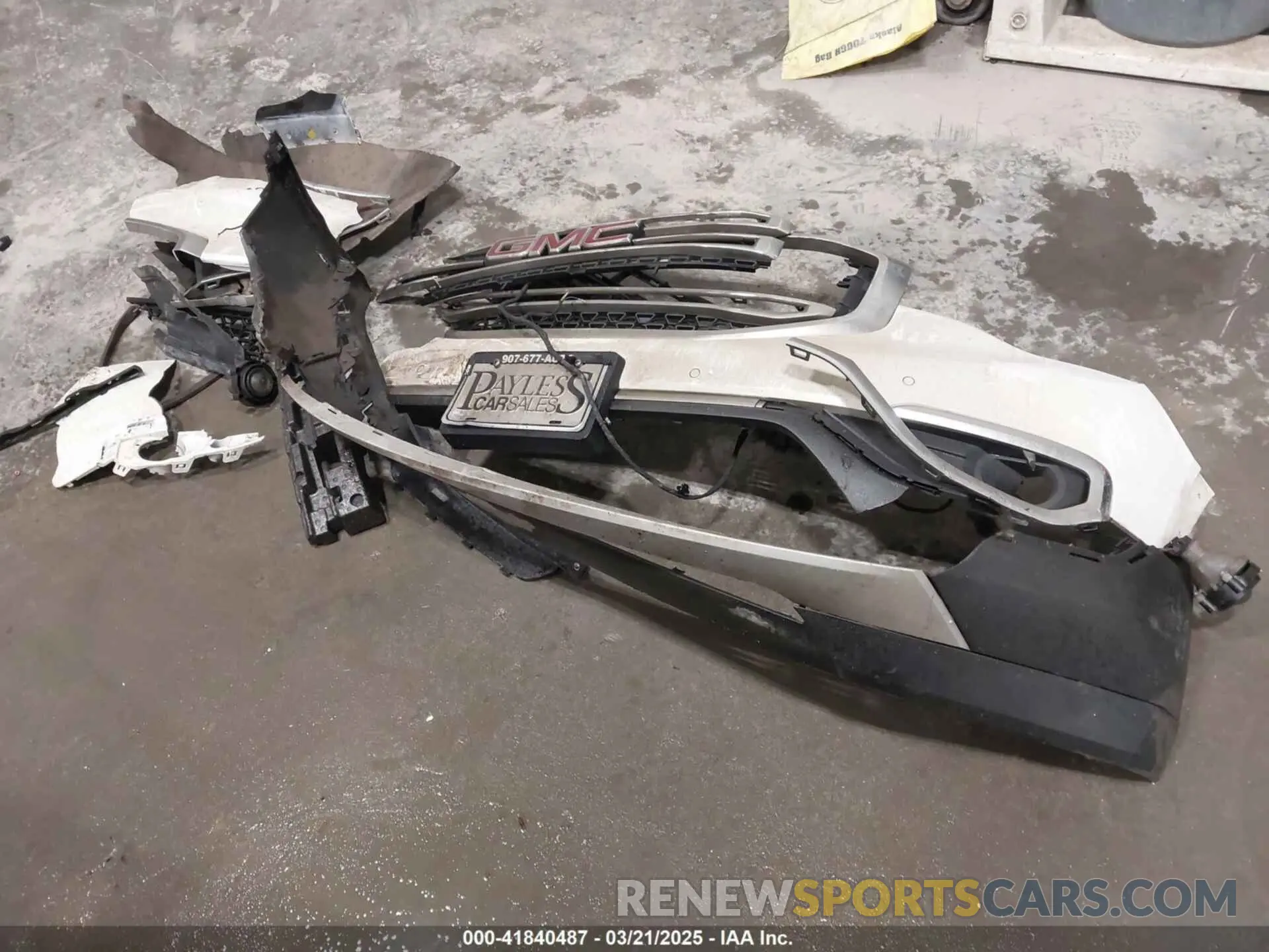12 Photograph of a damaged car 1GKKNWLS6KZ161319 GMC ACADIA 2019