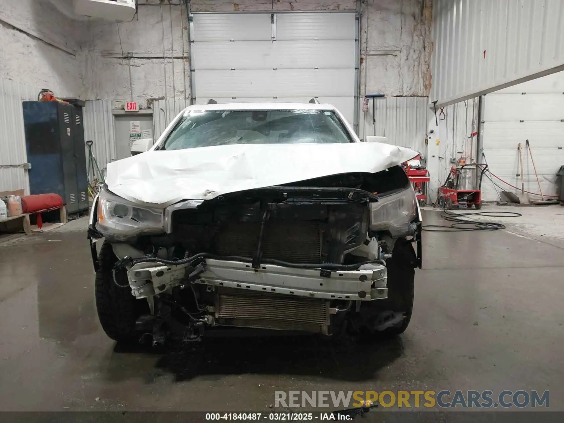 13 Photograph of a damaged car 1GKKNWLS6KZ161319 GMC ACADIA 2019