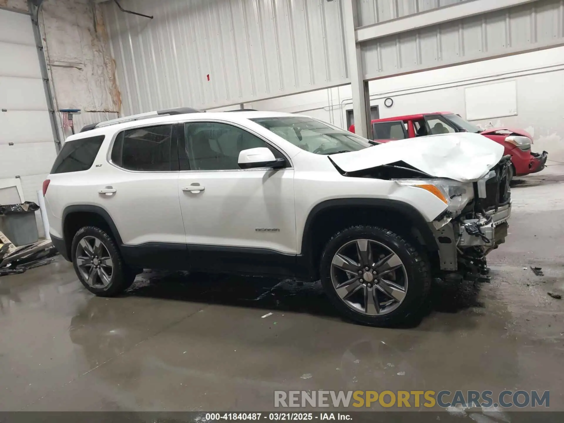 14 Photograph of a damaged car 1GKKNWLS6KZ161319 GMC ACADIA 2019