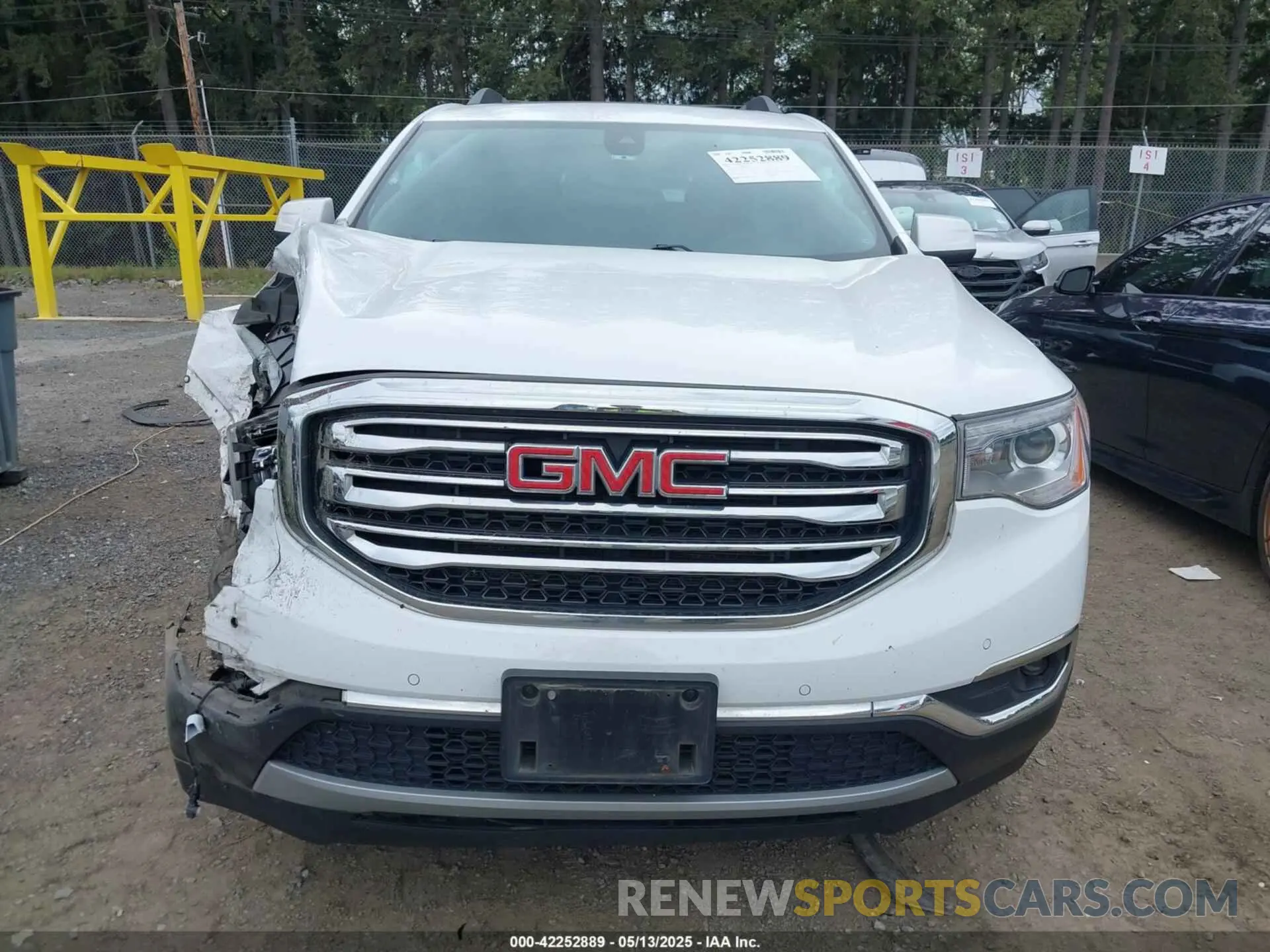 13 Photograph of a damaged car 1GKKNWLS6KZ201091 GMC ACADIA 2019
