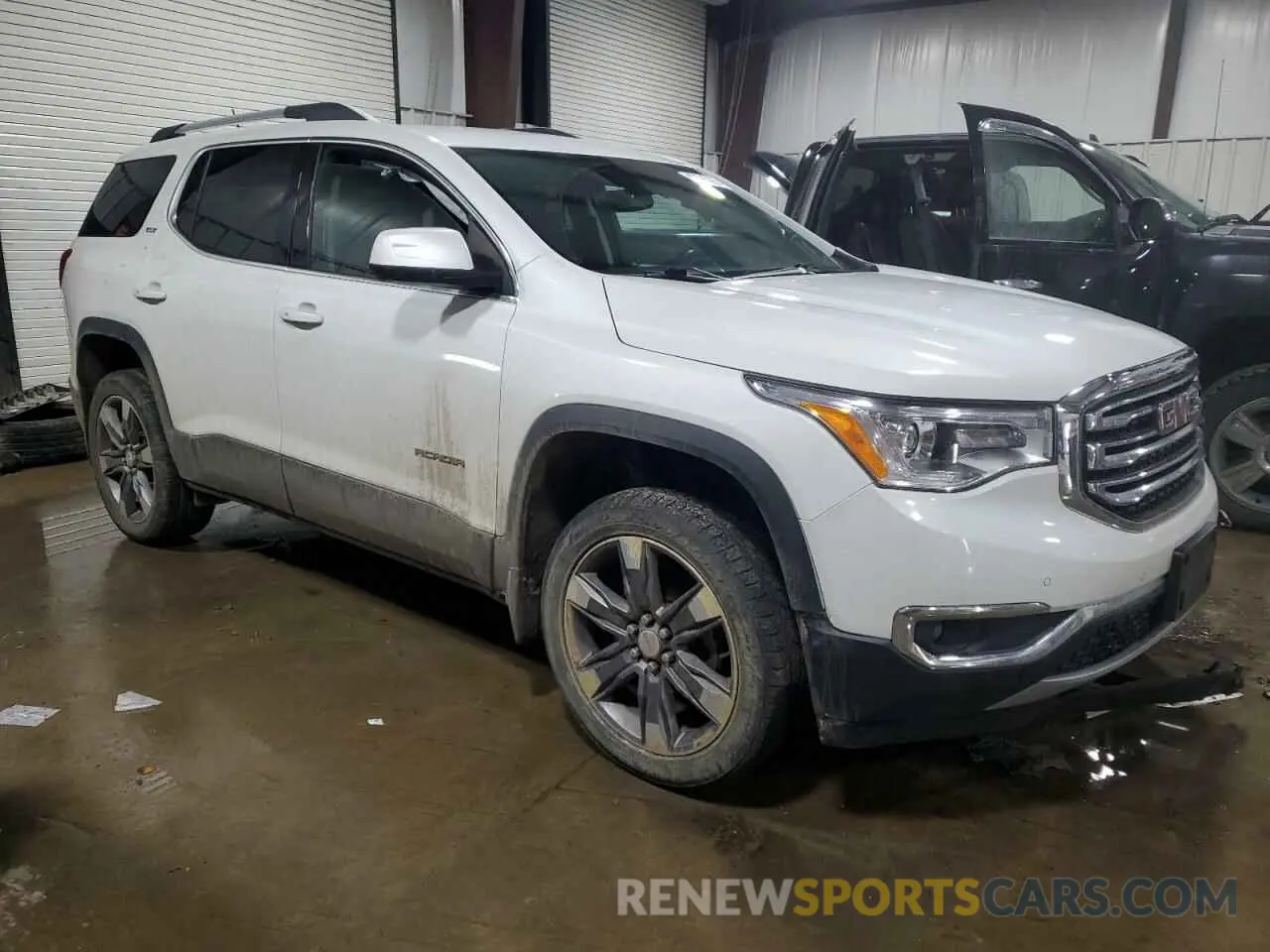 4 Photograph of a damaged car 1GKKNWLS8KZ221469 GMC ACADIA 2019