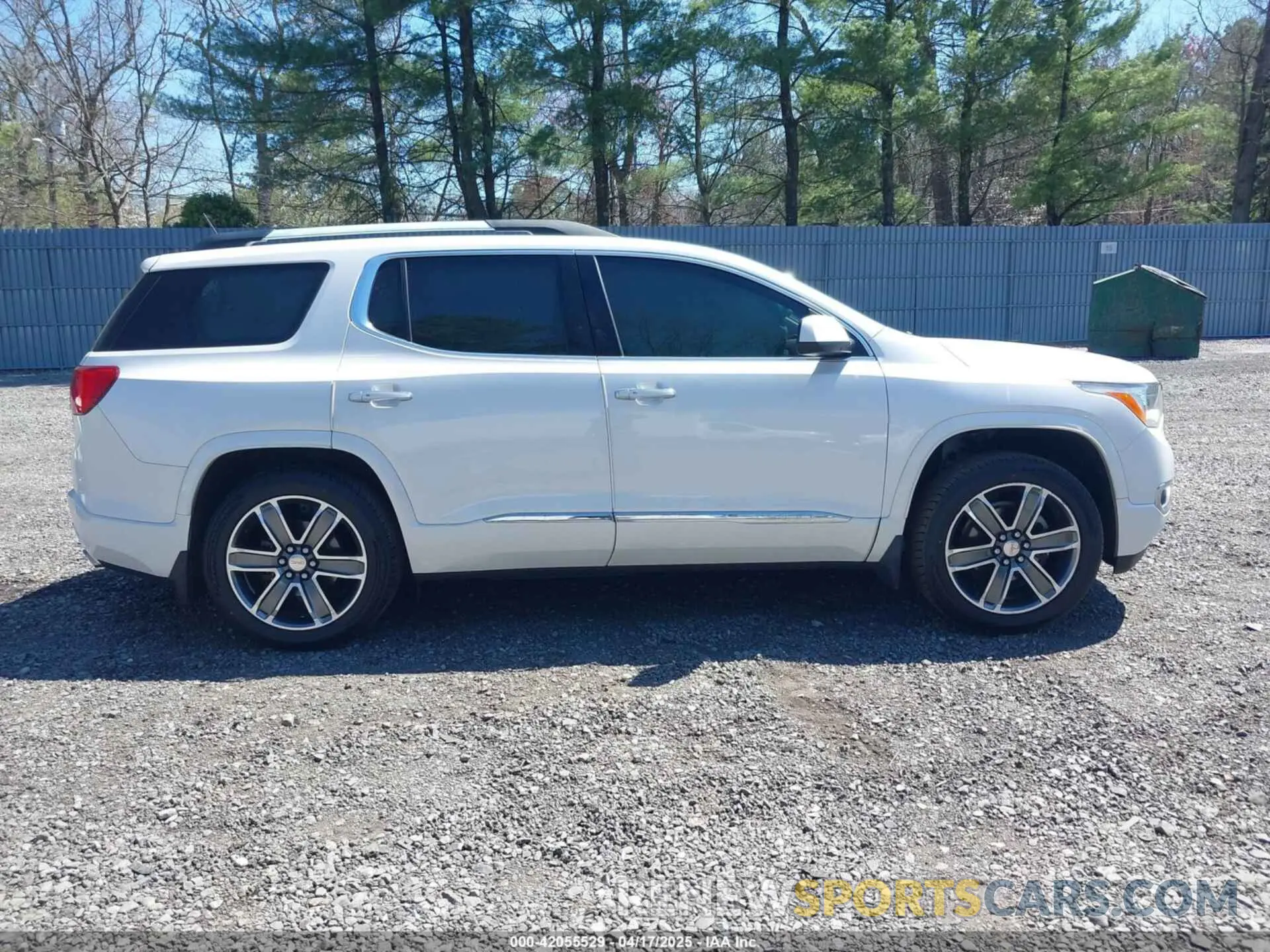 12 Photograph of a damaged car 1GKKNXLS4KZ114232 GMC ACADIA 2019