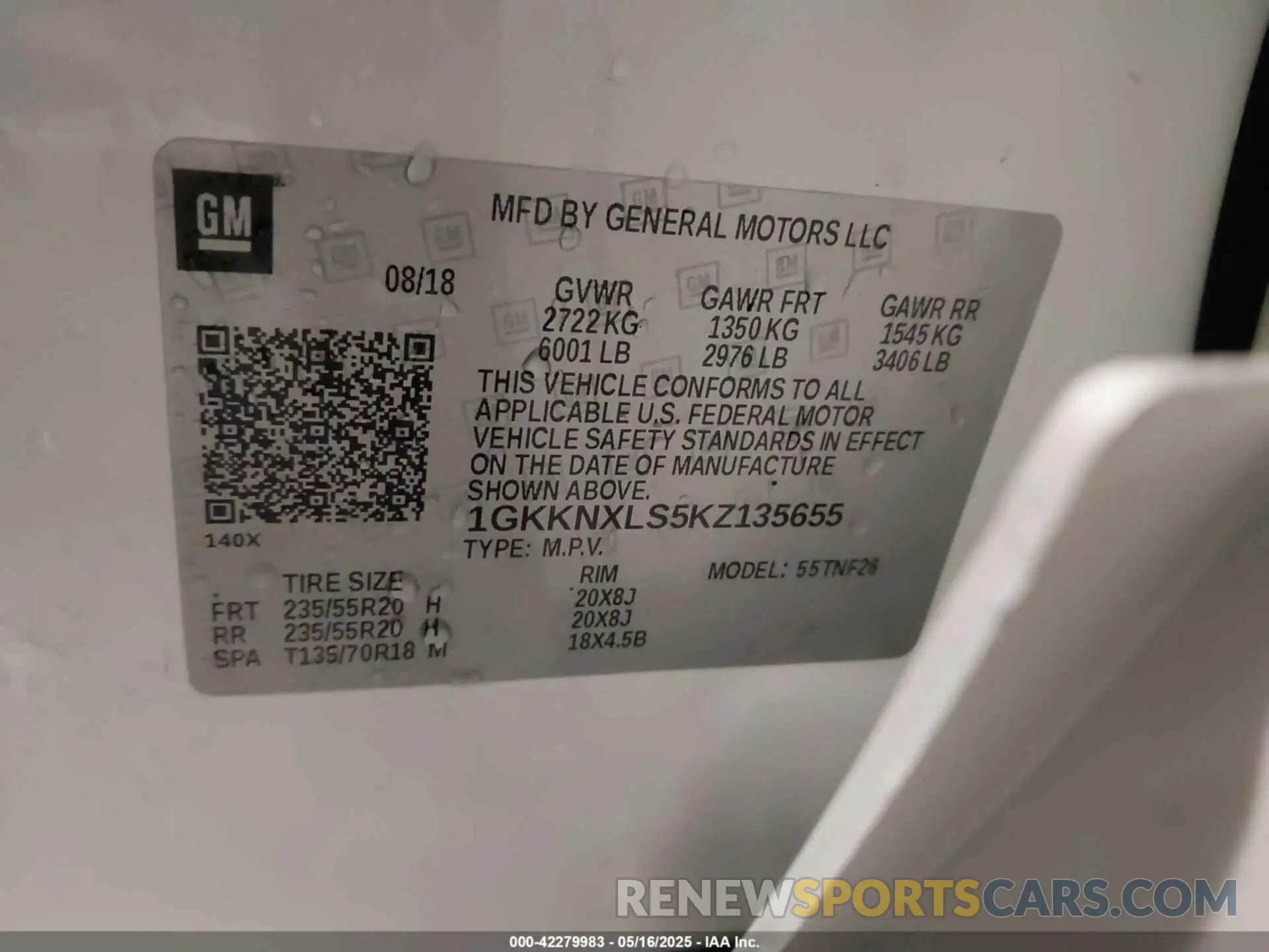 9 Photograph of a damaged car 1GKKNXLS5KZ135655 GMC ACADIA 2019