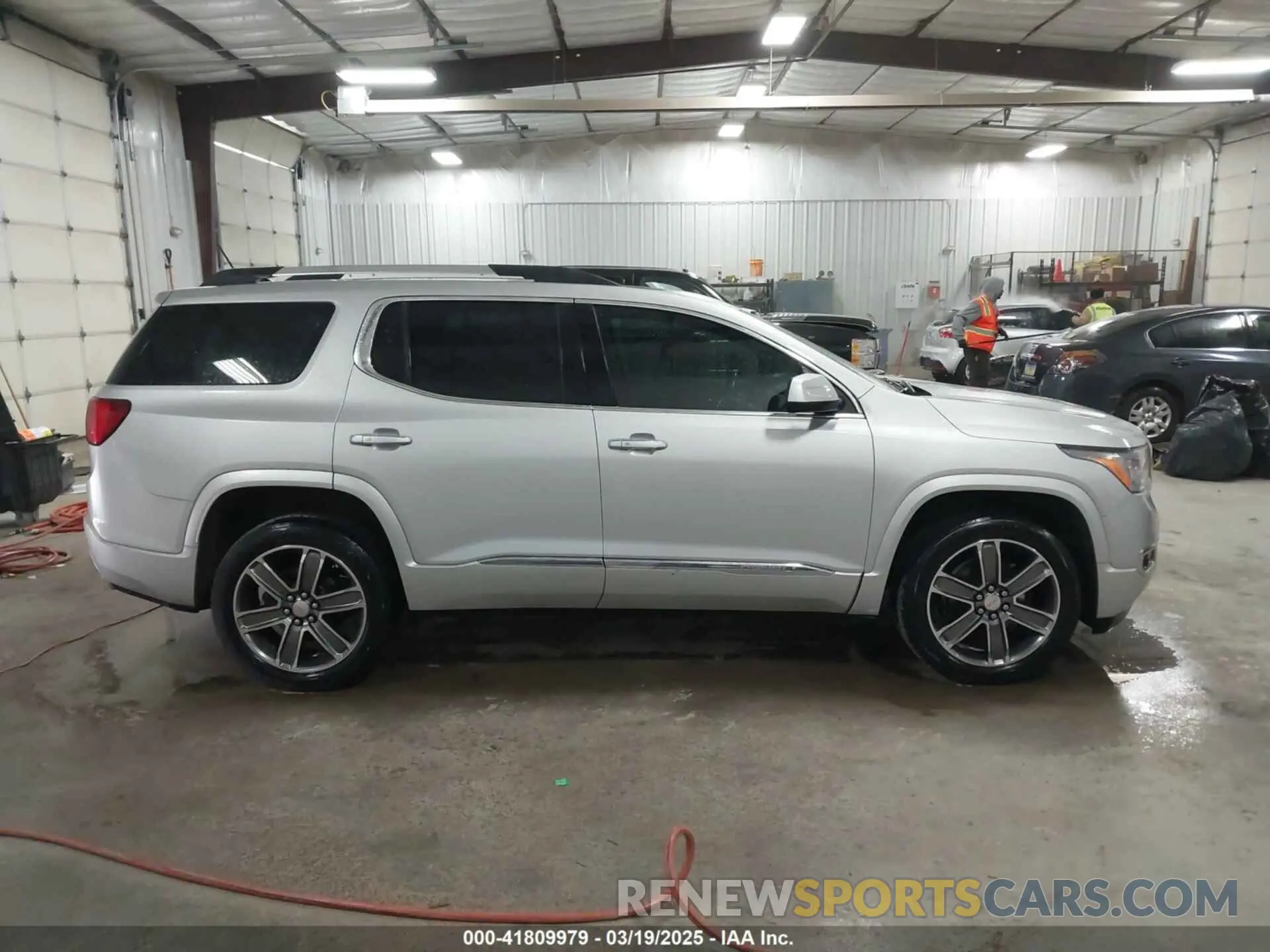 13 Photograph of a damaged car 1GKKNXLS5KZ230295 GMC ACADIA 2019