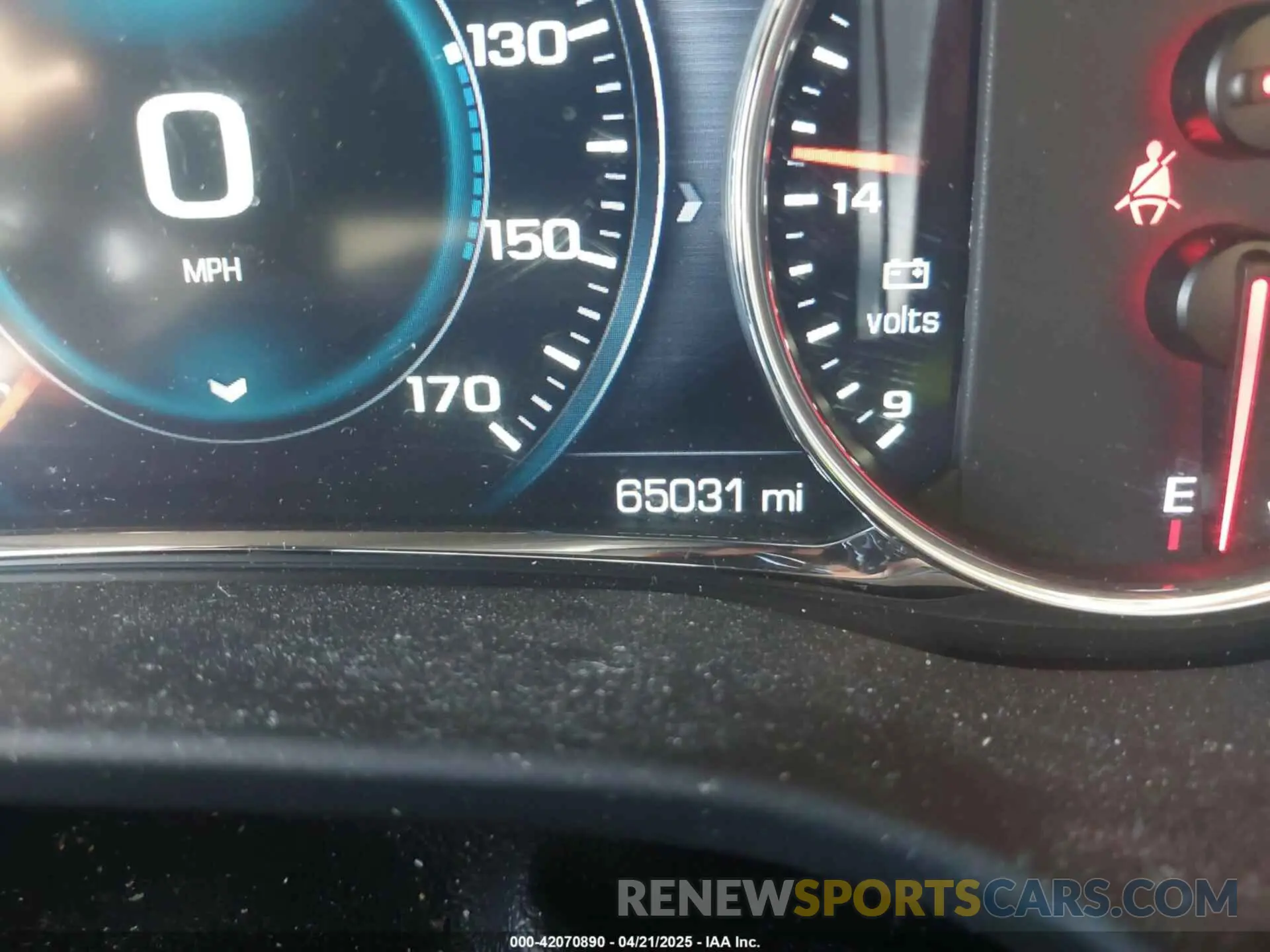 16 Photograph of a damaged car 1GKKNXLS7KZ226863 GMC ACADIA 2019