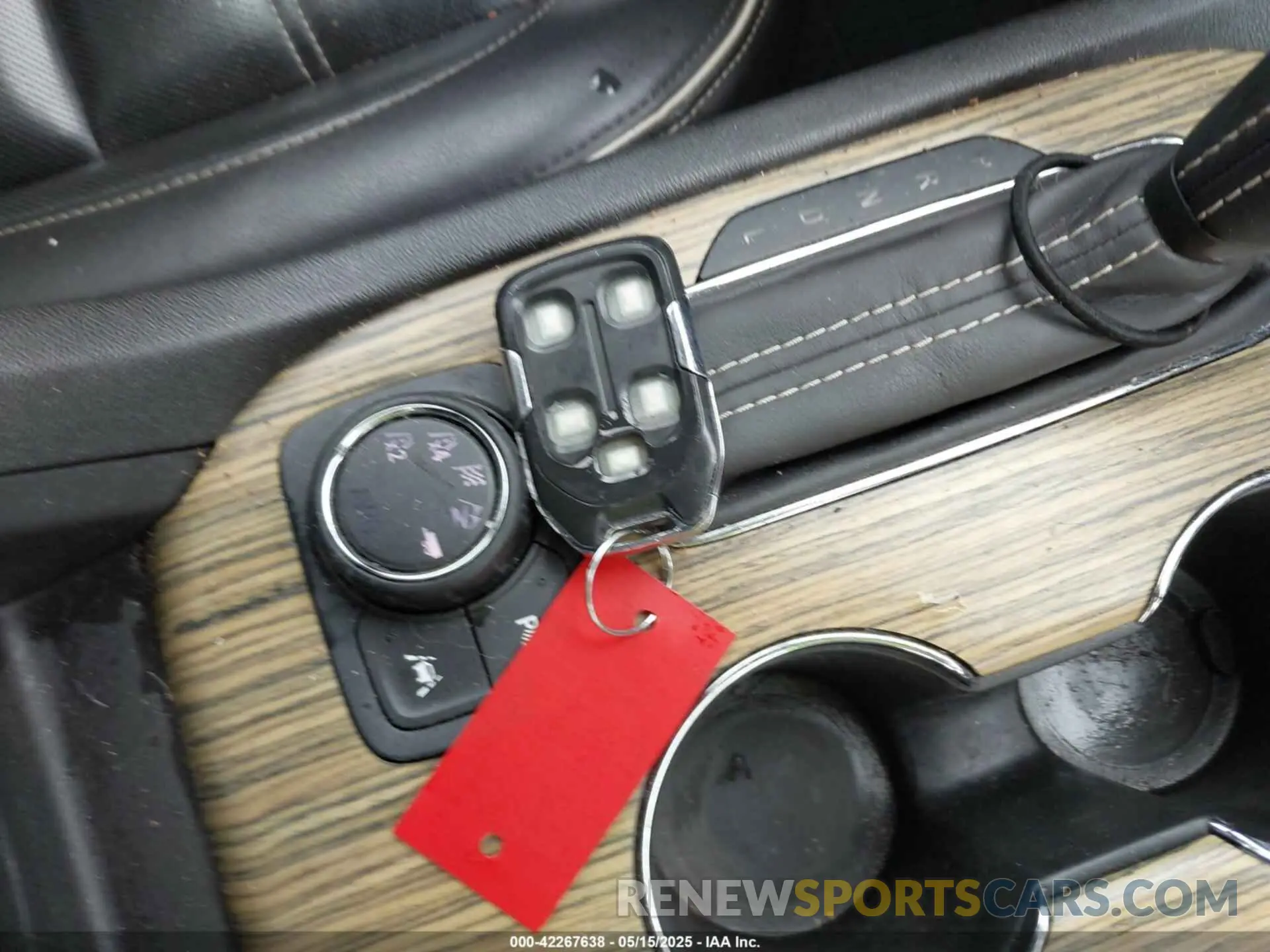 11 Photograph of a damaged car 1GKKNXLSXKZ100397 GMC ACADIA 2019