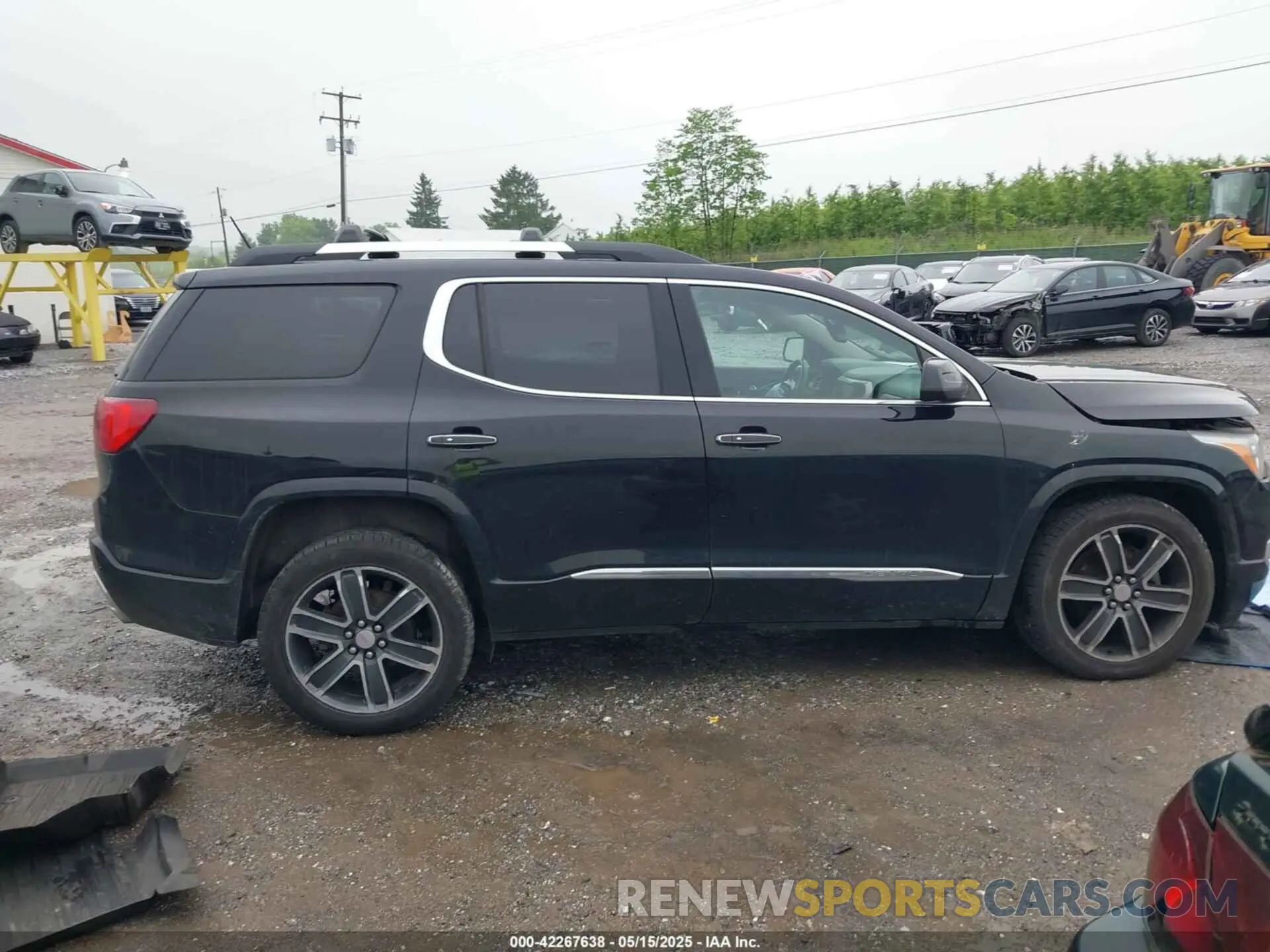 13 Photograph of a damaged car 1GKKNXLSXKZ100397 GMC ACADIA 2019