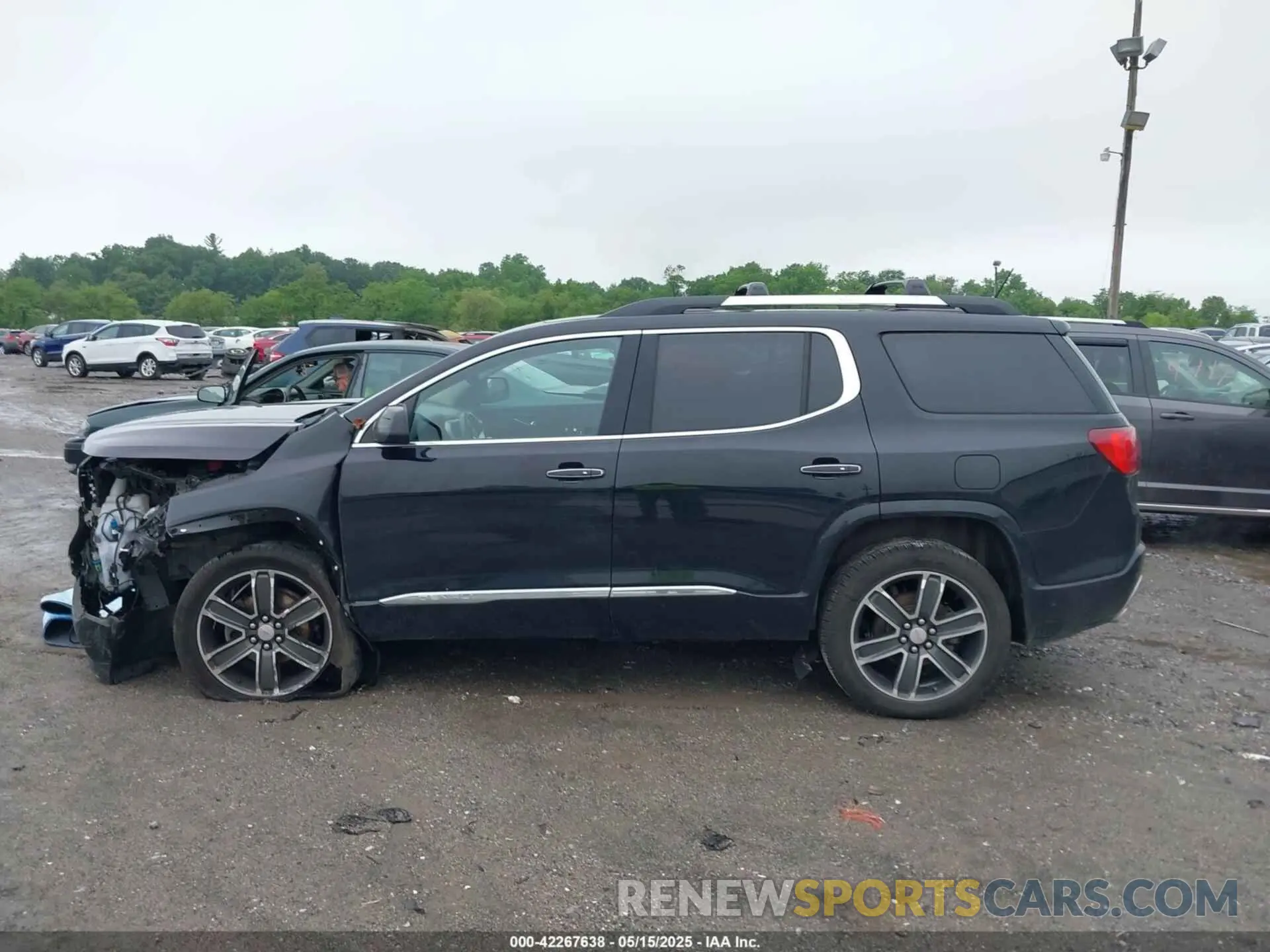 14 Photograph of a damaged car 1GKKNXLSXKZ100397 GMC ACADIA 2019