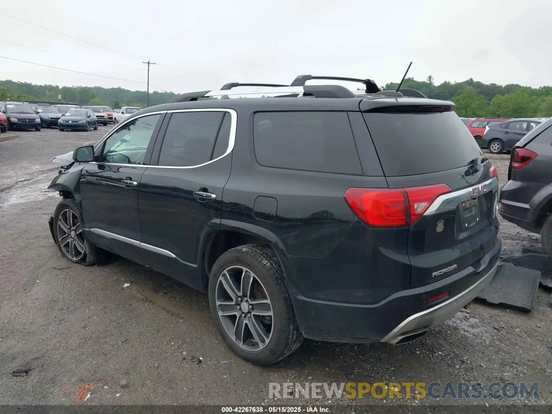 3 Photograph of a damaged car 1GKKNXLSXKZ100397 GMC ACADIA 2019