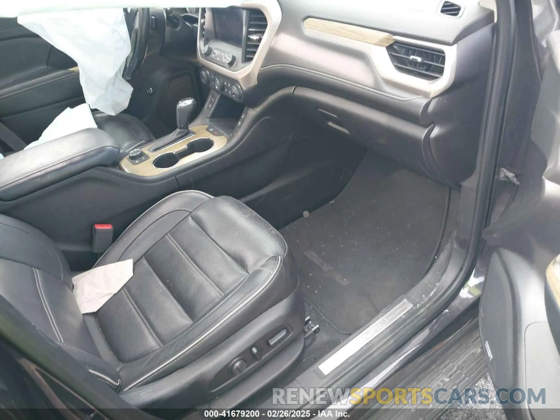 5 Photograph of a damaged car 1GKKNXLSXKZ114736 GMC ACADIA 2019