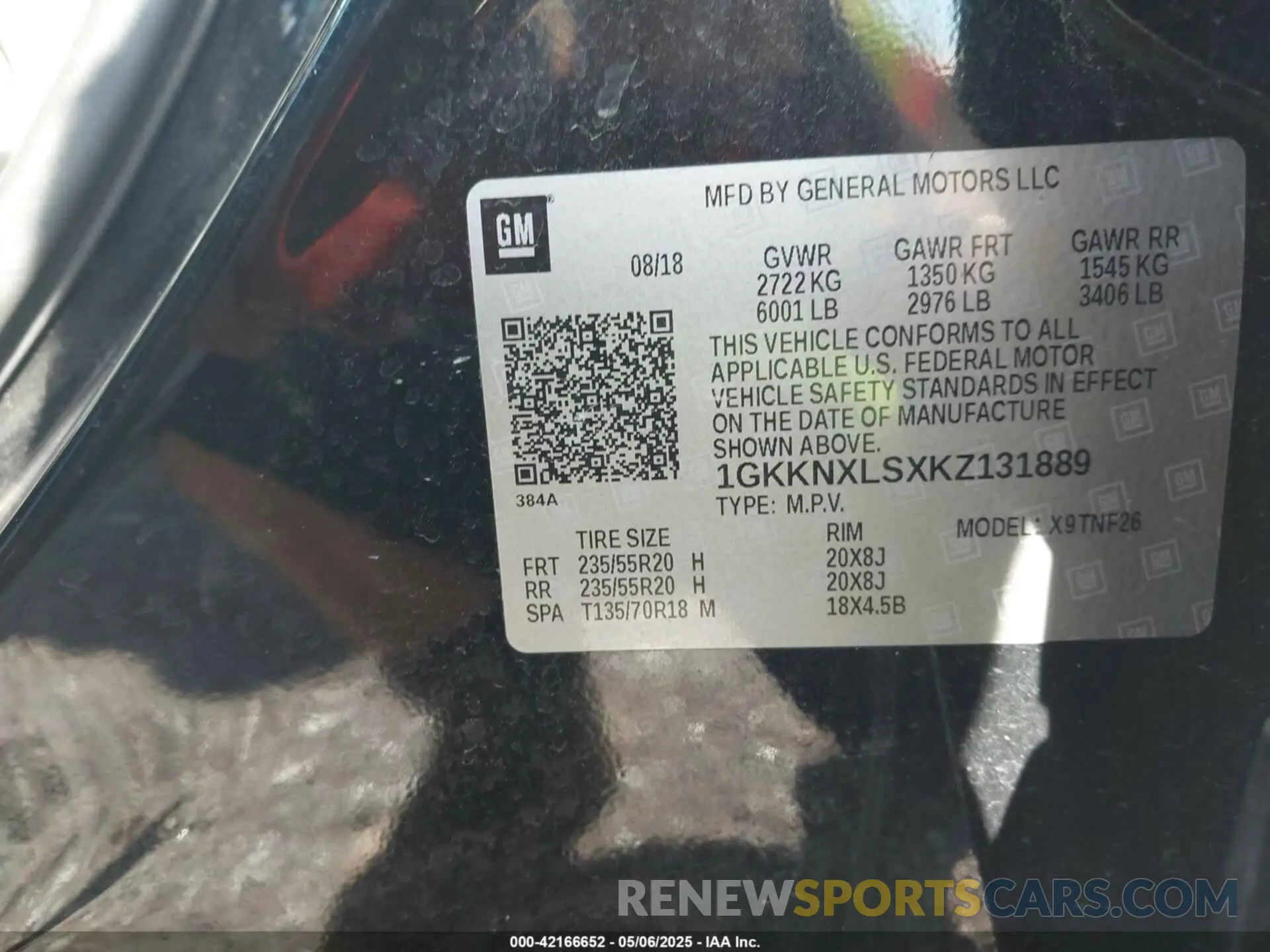 9 Photograph of a damaged car 1GKKNXLSXKZ131889 GMC ACADIA 2019
