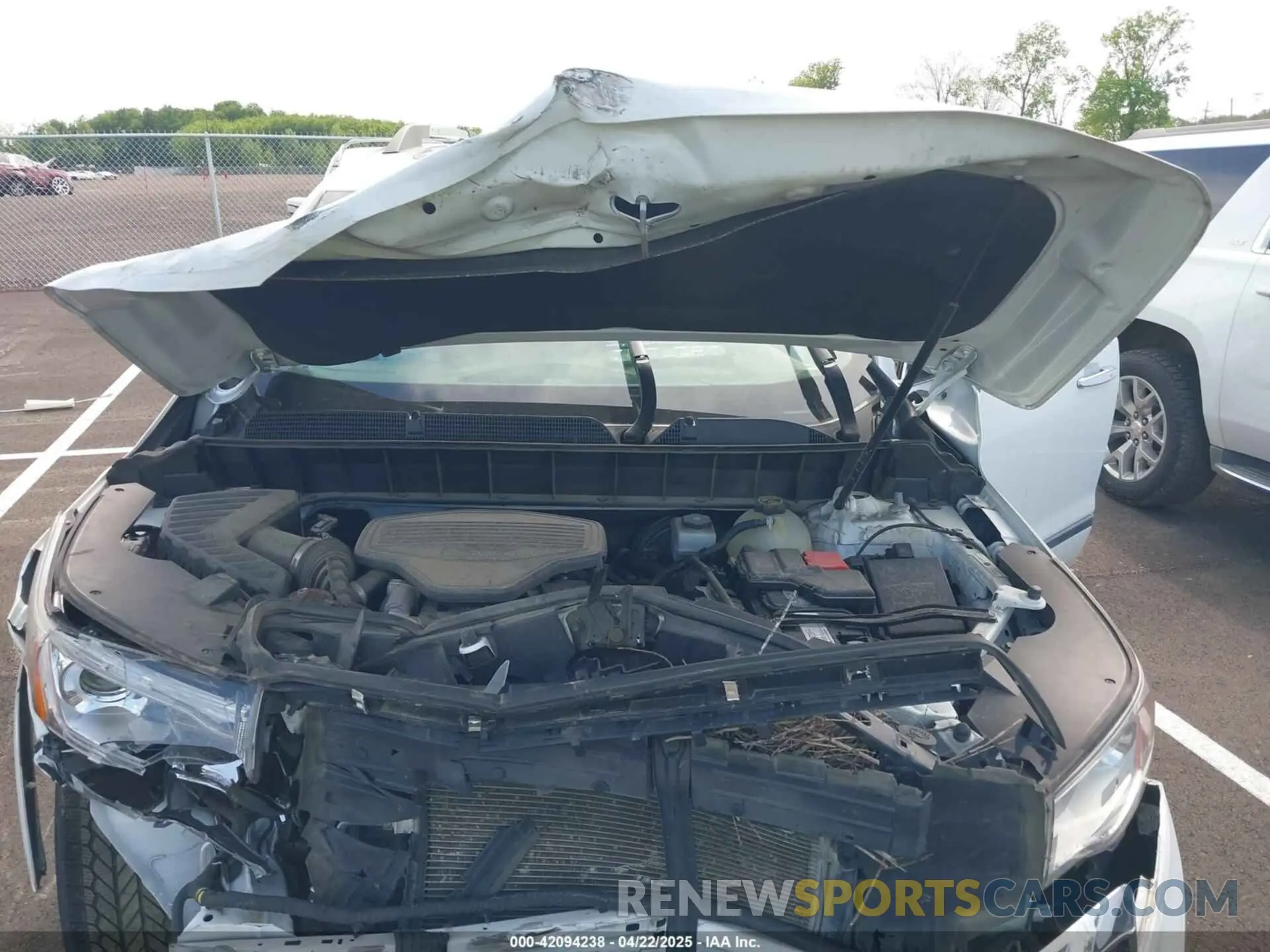 10 Photograph of a damaged car 1GKKNXLSXKZ238084 GMC ACADIA 2019