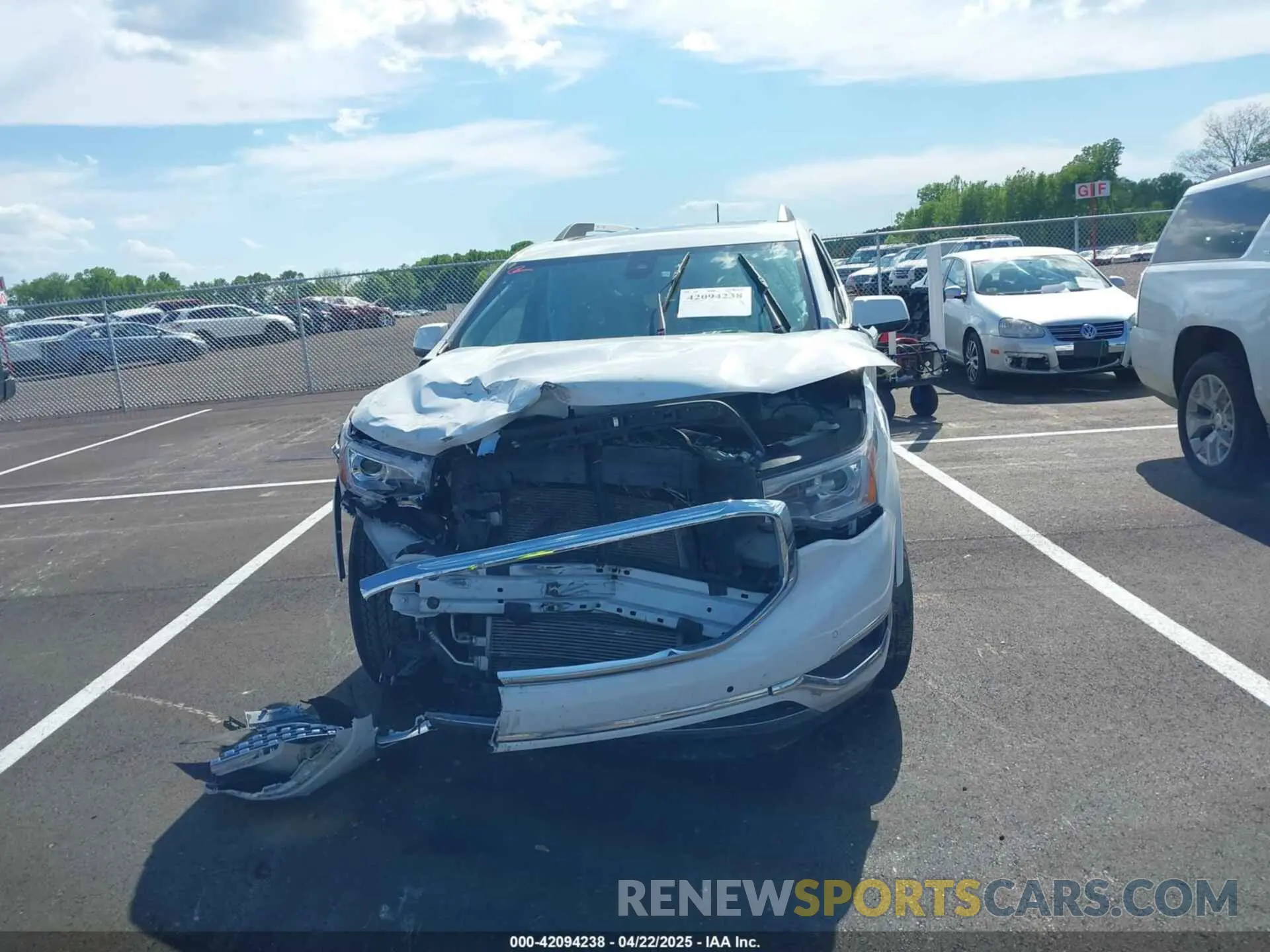 11 Photograph of a damaged car 1GKKNXLSXKZ238084 GMC ACADIA 2019