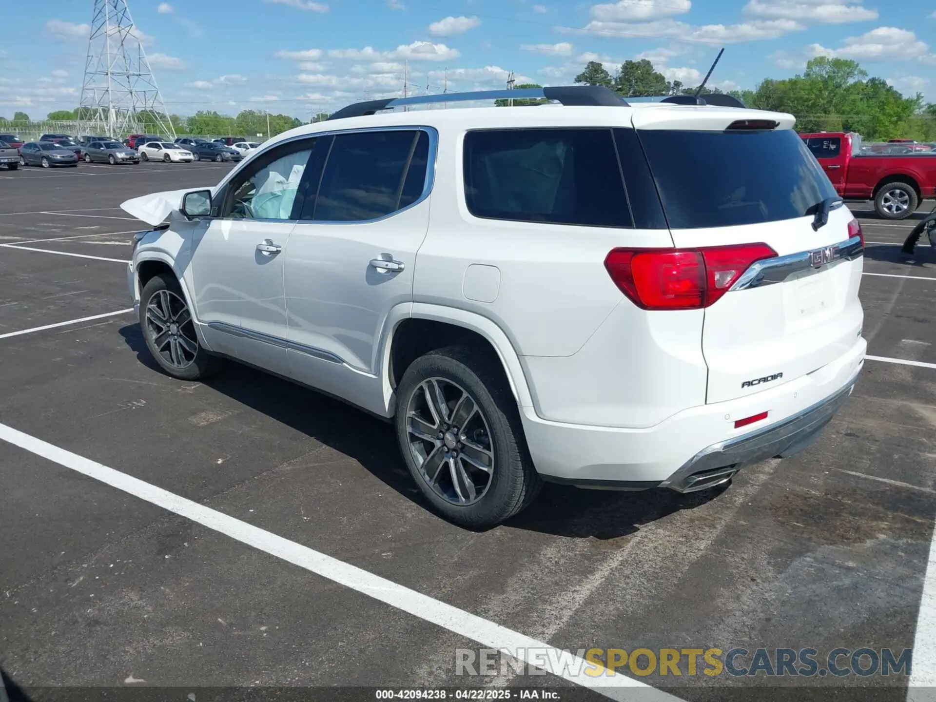 3 Photograph of a damaged car 1GKKNXLSXKZ238084 GMC ACADIA 2019