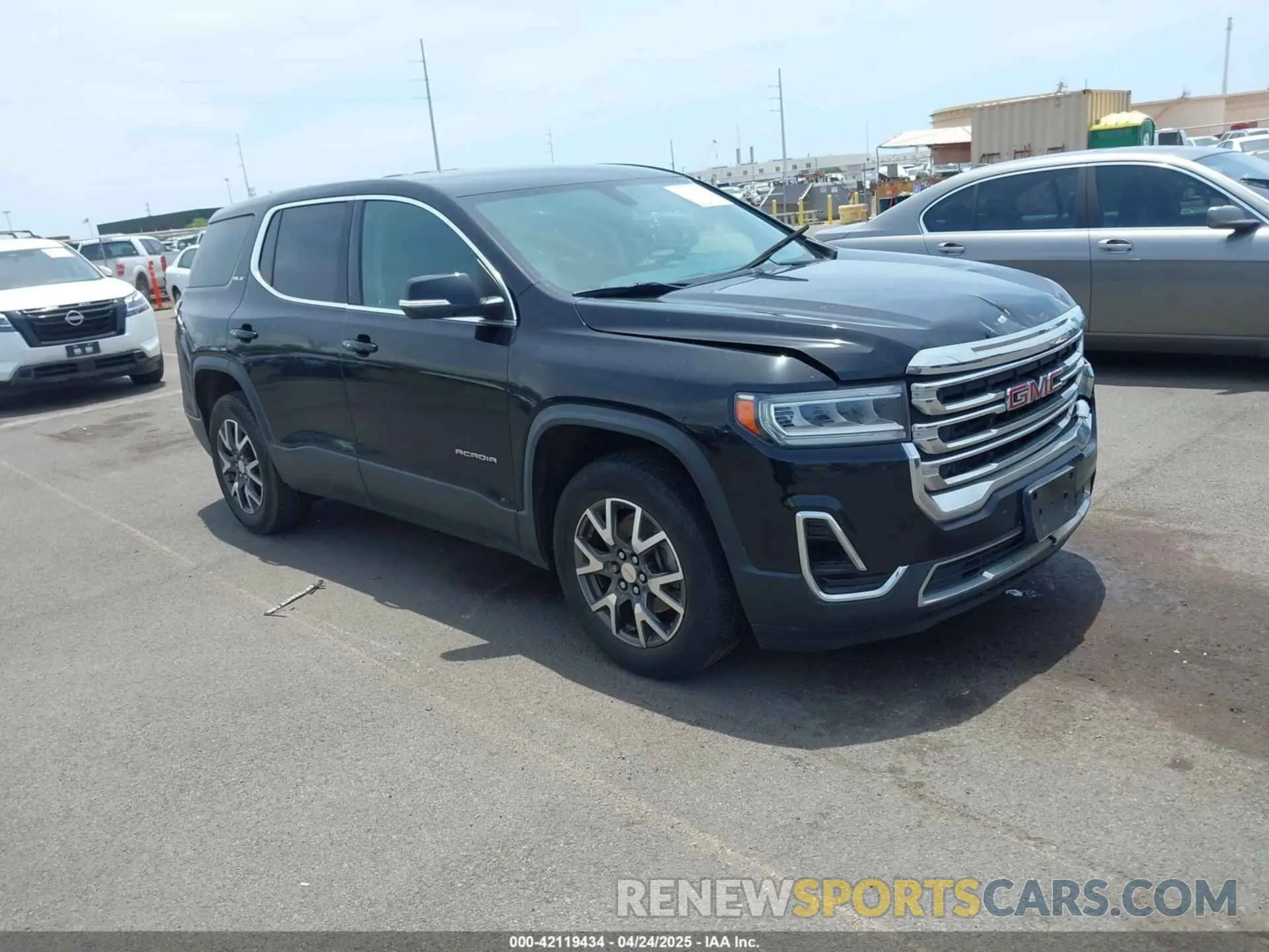 1 Photograph of a damaged car 1GKKNKLA2LZ138525 GMC ACADIA 2020