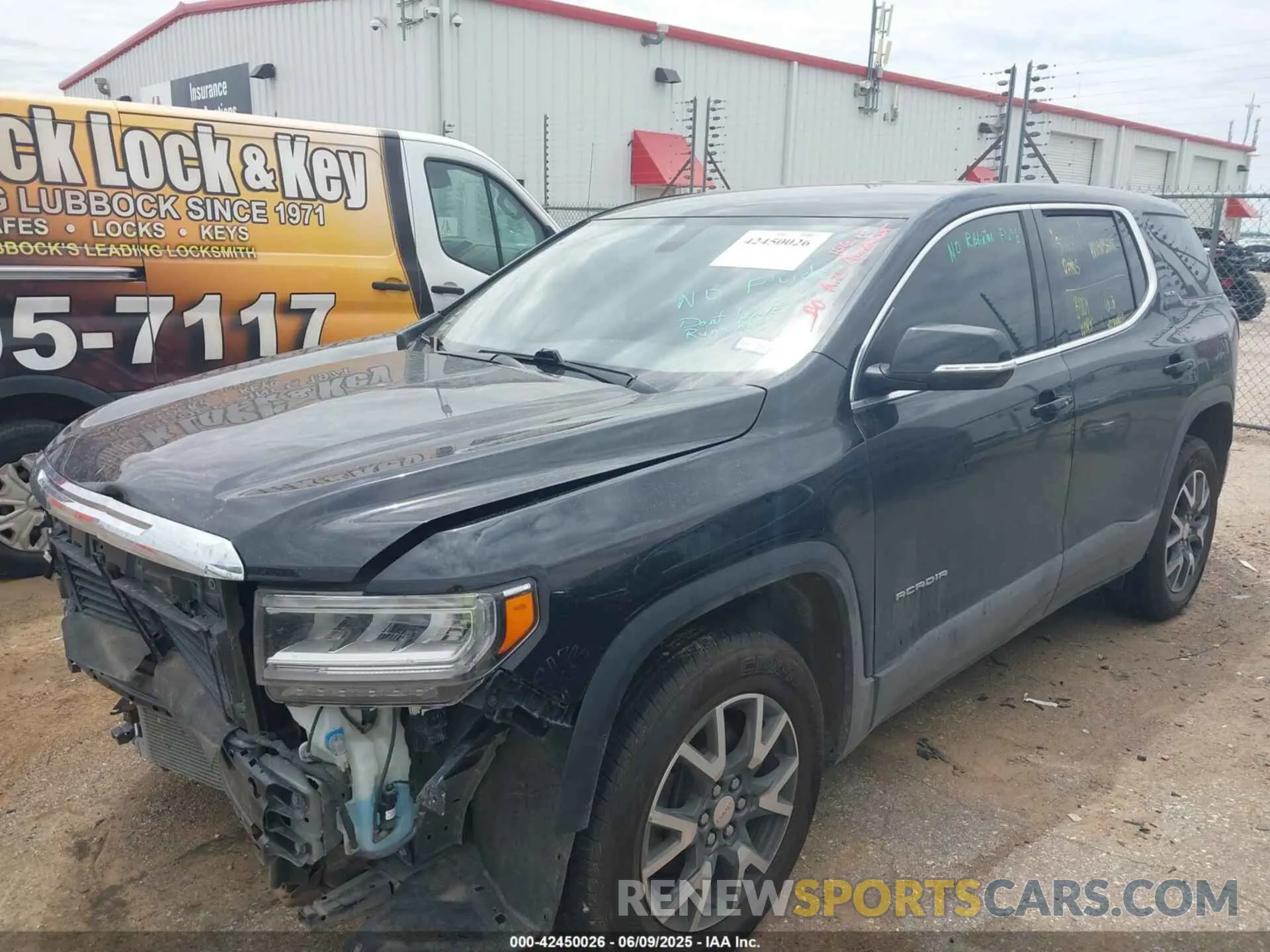 2 Photograph of a damaged car 1GKKNKLA3LZ234759 GMC ACADIA 2020