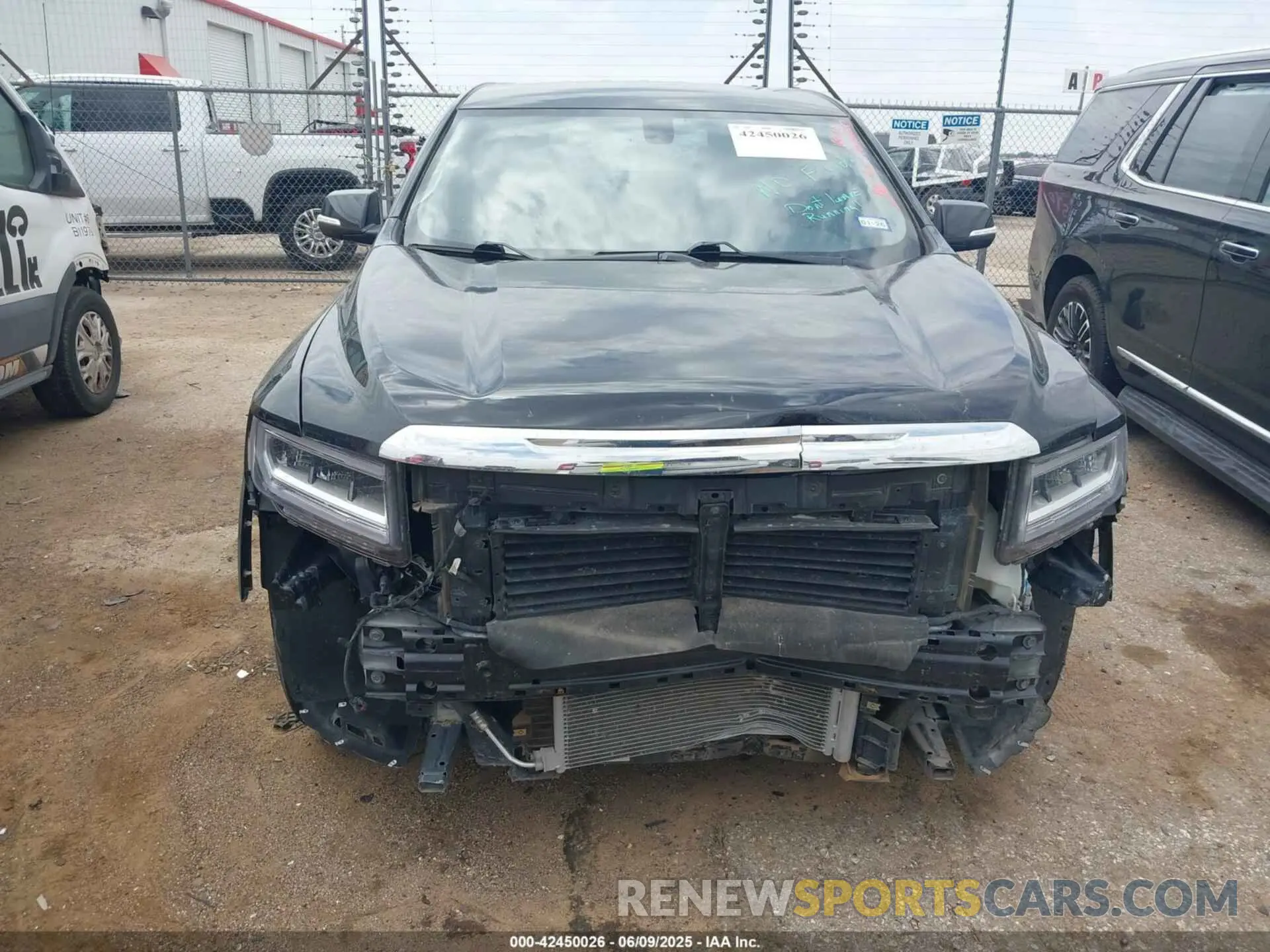 6 Photograph of a damaged car 1GKKNKLA3LZ234759 GMC ACADIA 2020