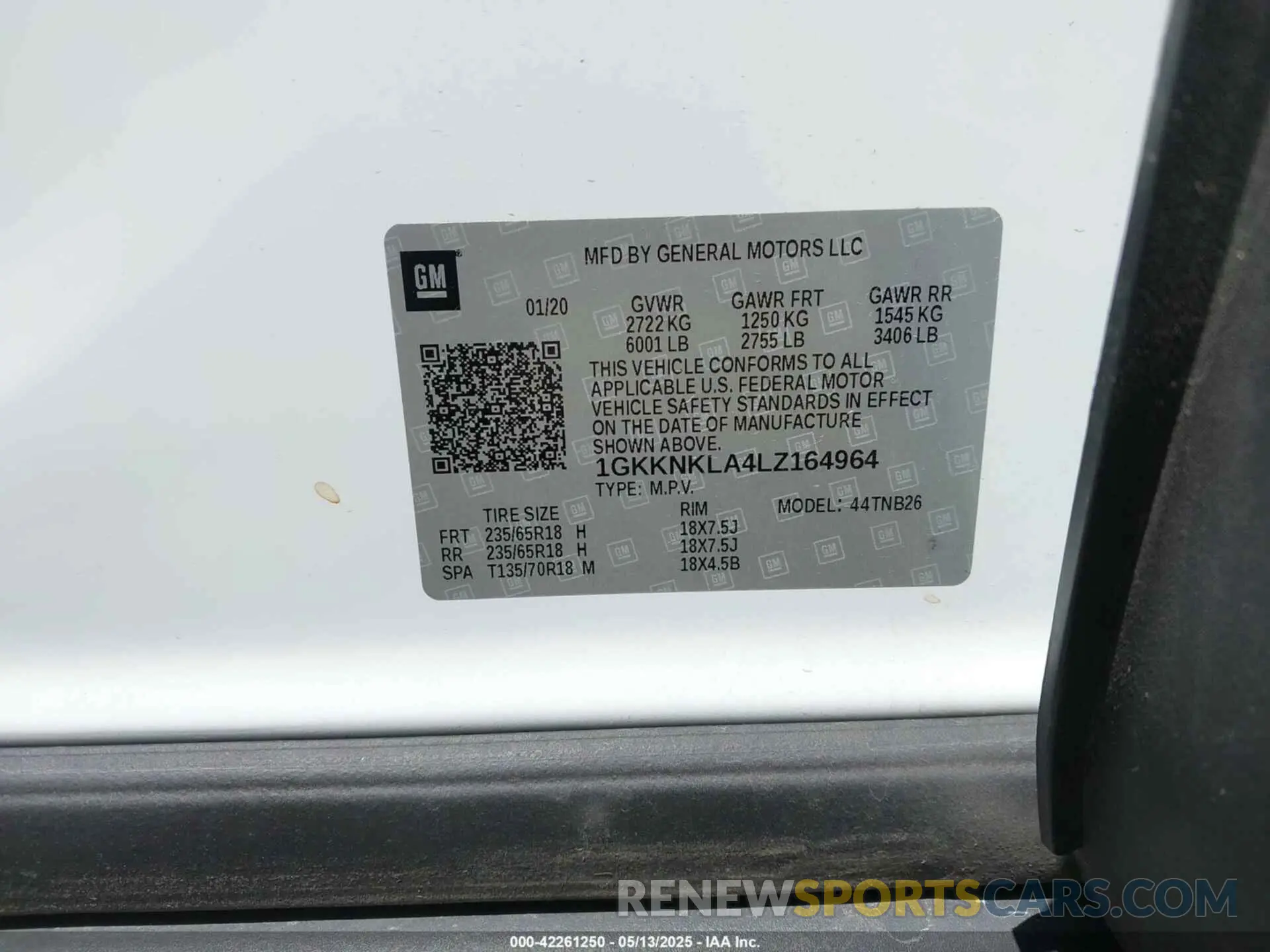 9 Photograph of a damaged car 1GKKNKLA4LZ164964 GMC ACADIA 2020