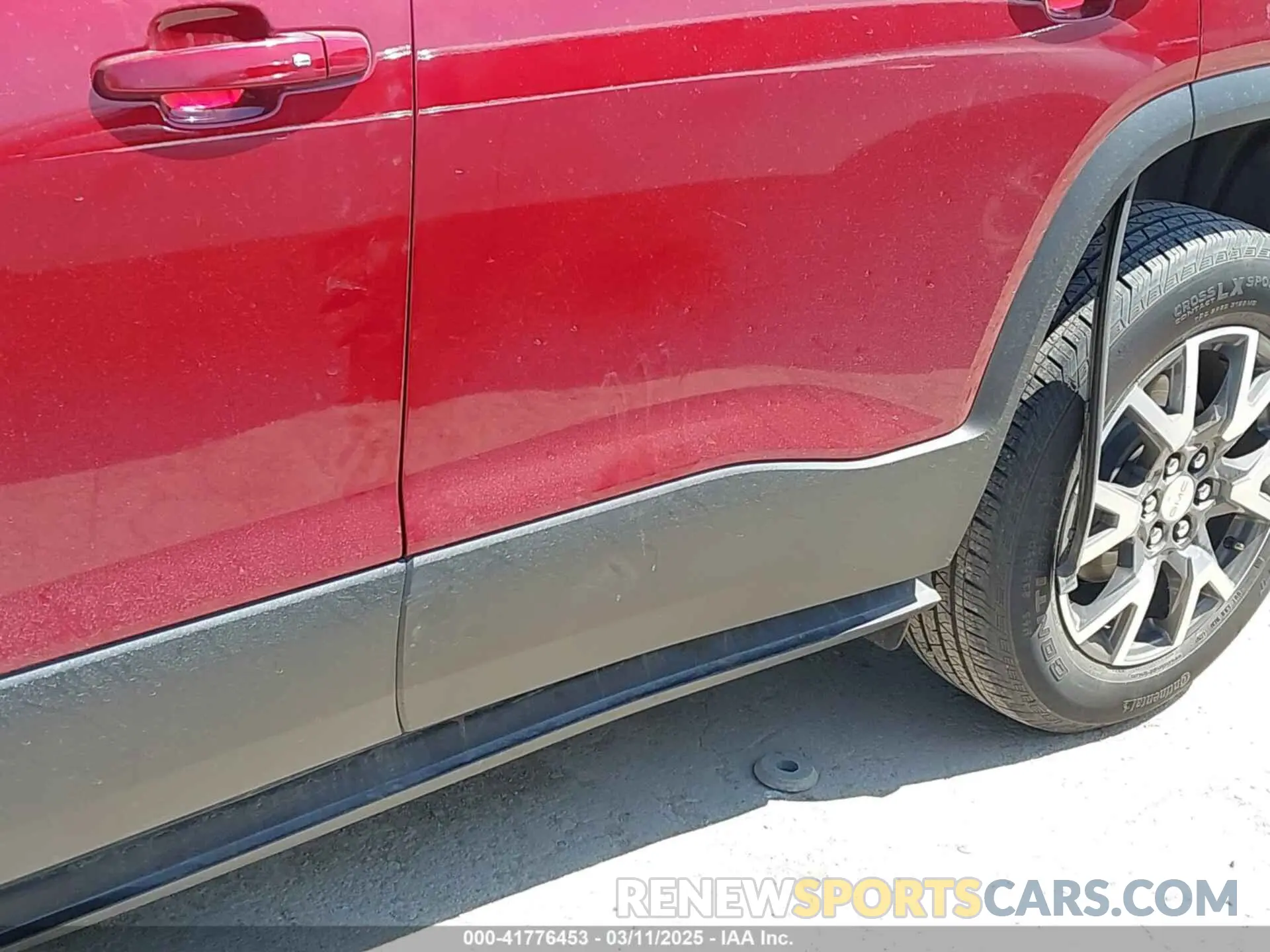 6 Photograph of a damaged car 1GKKNKLA4LZ166973 GMC ACADIA 2020