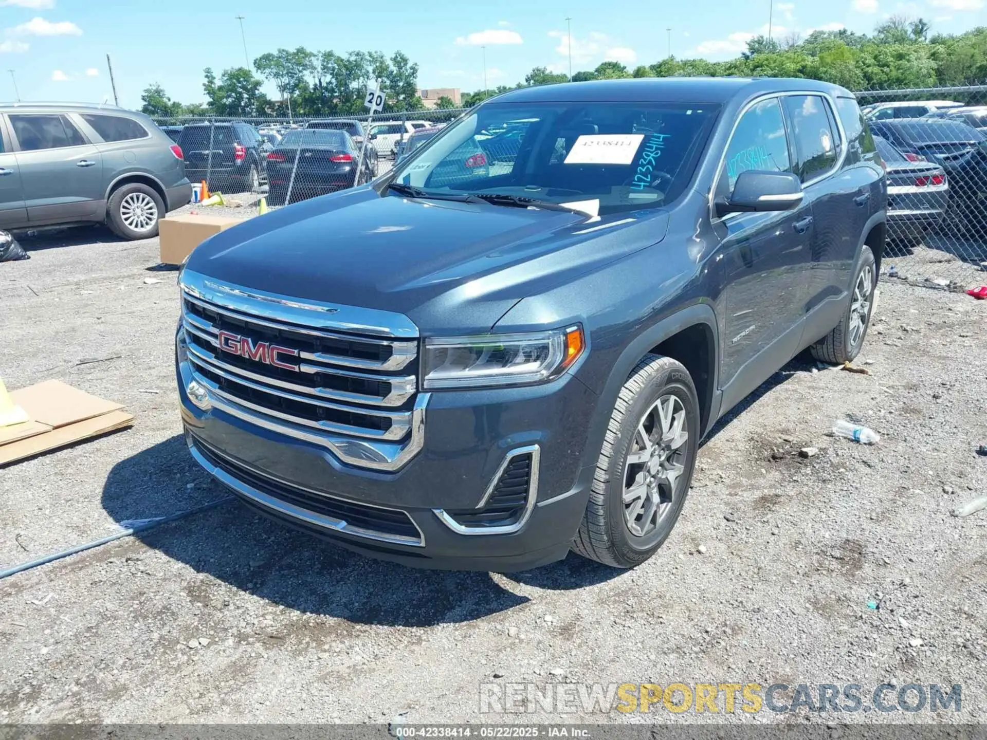 6 Photograph of a damaged car 1GKKNKLA6LZ174220 GMC ACADIA 2020