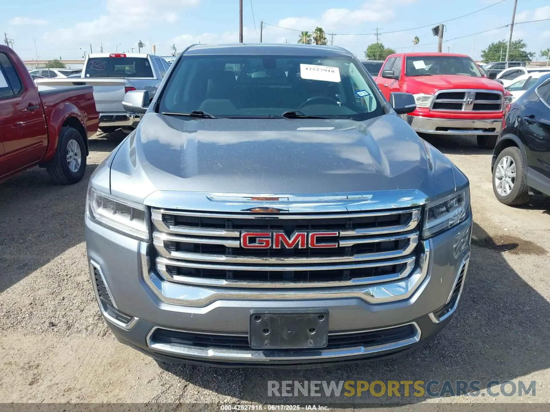 6 Photograph of a damaged car 1GKKNKLA7LZ182875 GMC ACADIA 2020