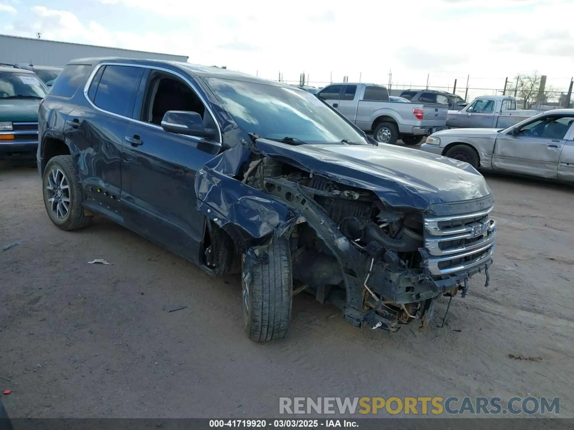 1 Photograph of a damaged car 1GKKNKLA7LZ223893 GMC ACADIA 2020