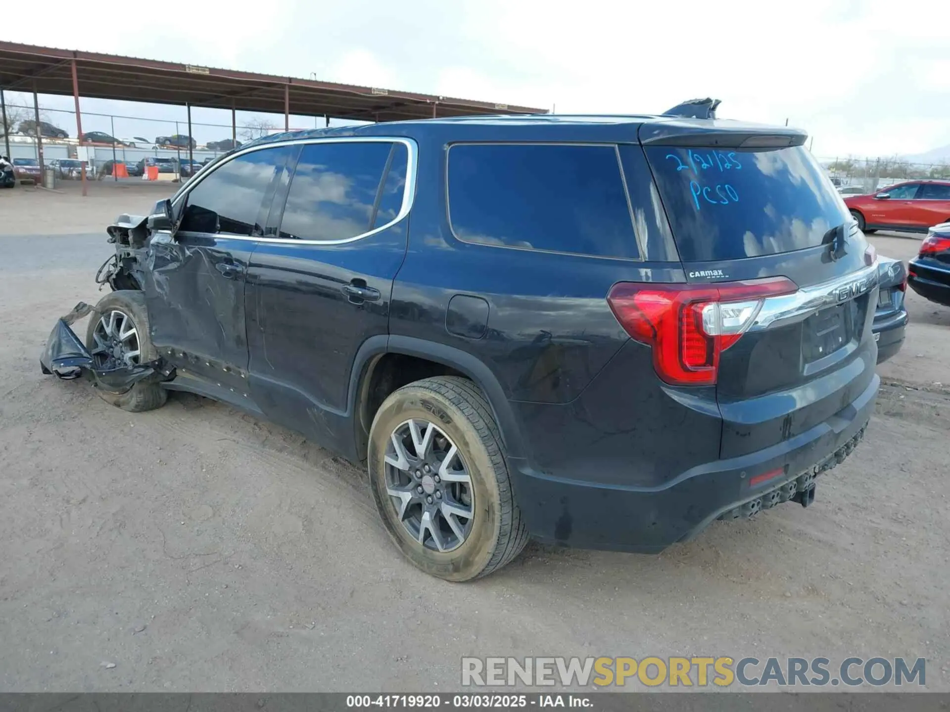 3 Photograph of a damaged car 1GKKNKLA7LZ223893 GMC ACADIA 2020