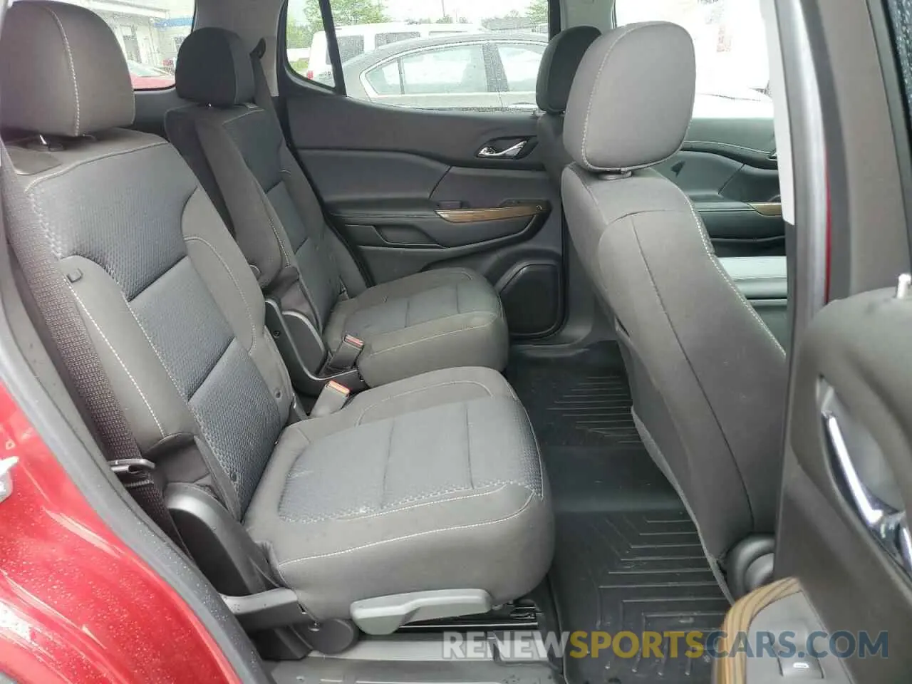11 Photograph of a damaged car 1GKKNKLS1LZ142817 GMC ACADIA 2020