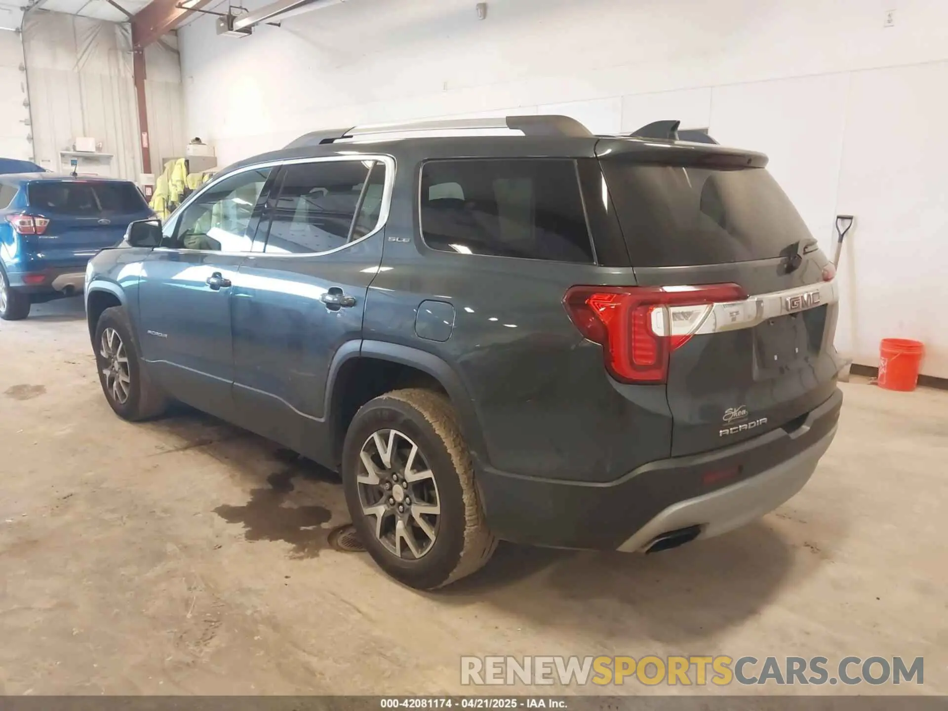 3 Photograph of a damaged car 1GKKNKLS2LZ109910 GMC ACADIA 2020