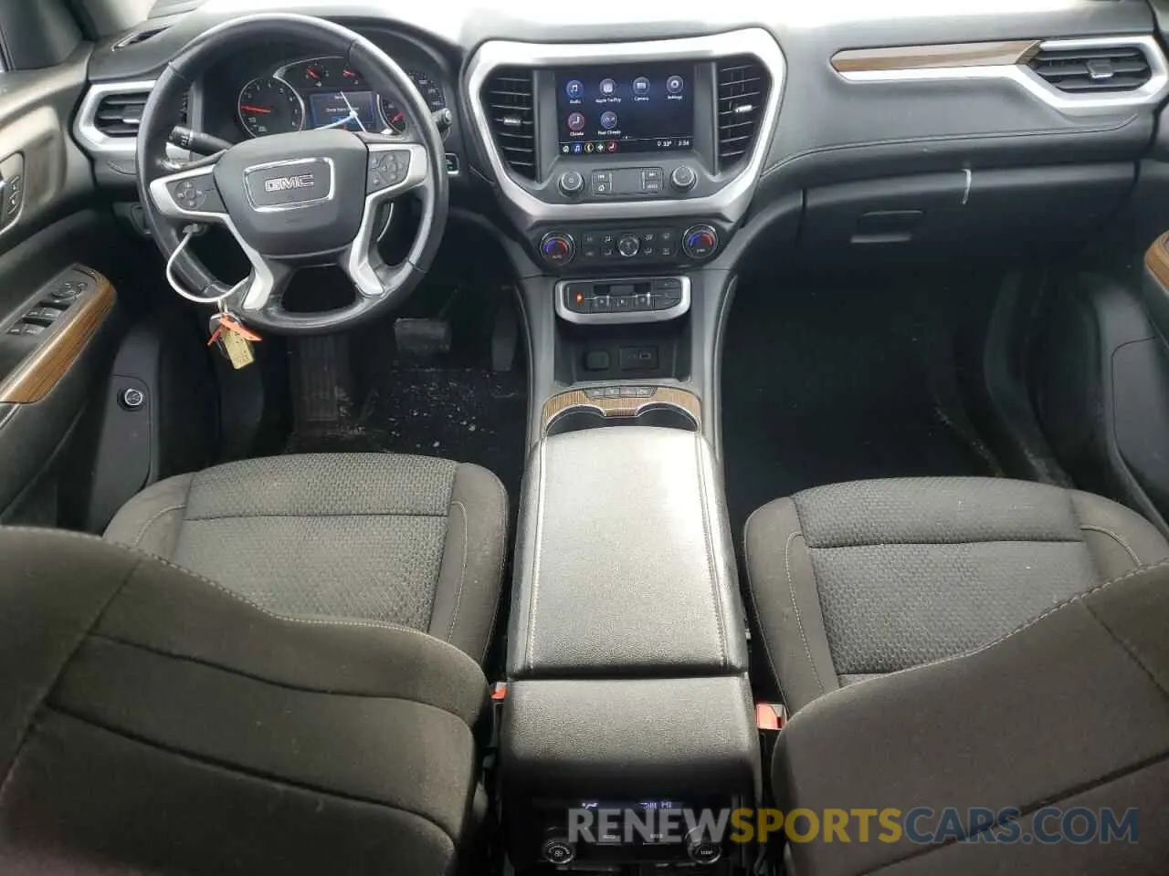 8 Photograph of a damaged car 1GKKNKLS4LZ212035 GMC ACADIA 2020