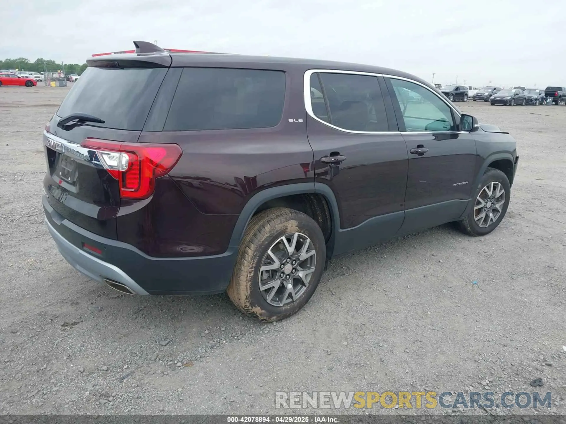 4 Photograph of a damaged car 1GKKNKLS9LZ147442 GMC ACADIA 2020