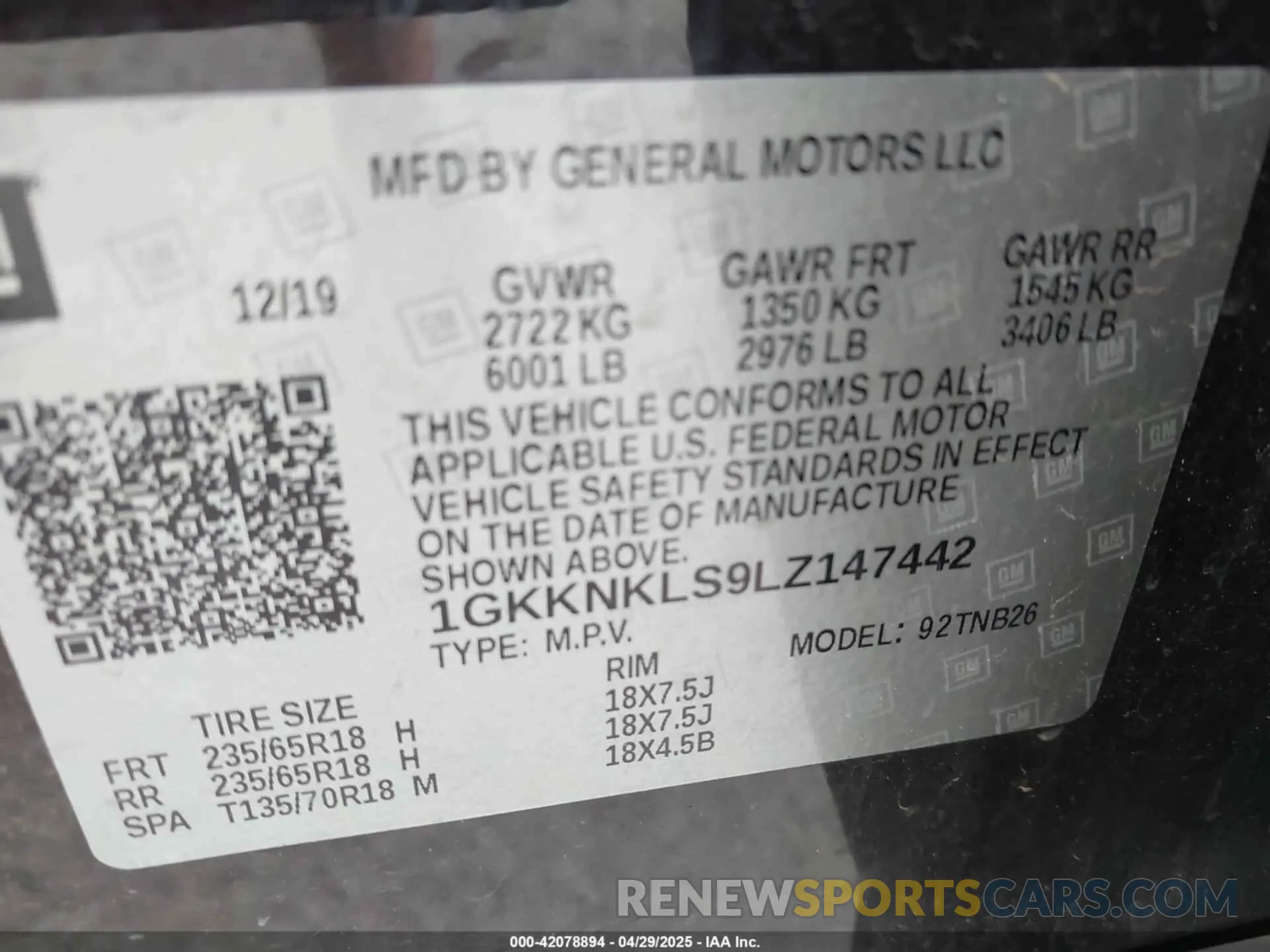 9 Photograph of a damaged car 1GKKNKLS9LZ147442 GMC ACADIA 2020