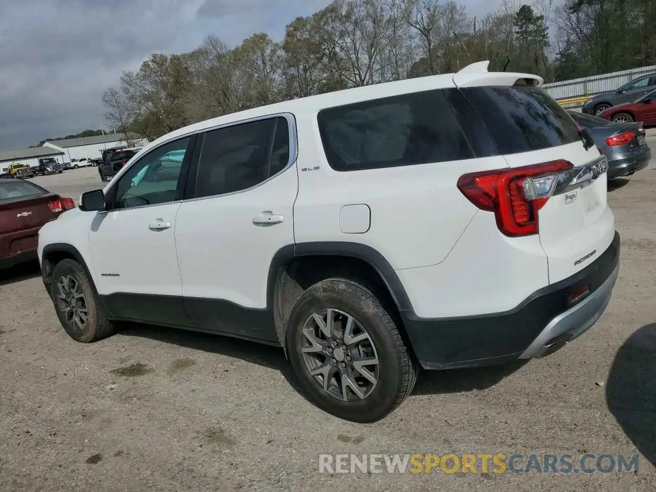 2 Photograph of a damaged car 1GKKNKLSXLZ108231 GMC ACADIA 2020