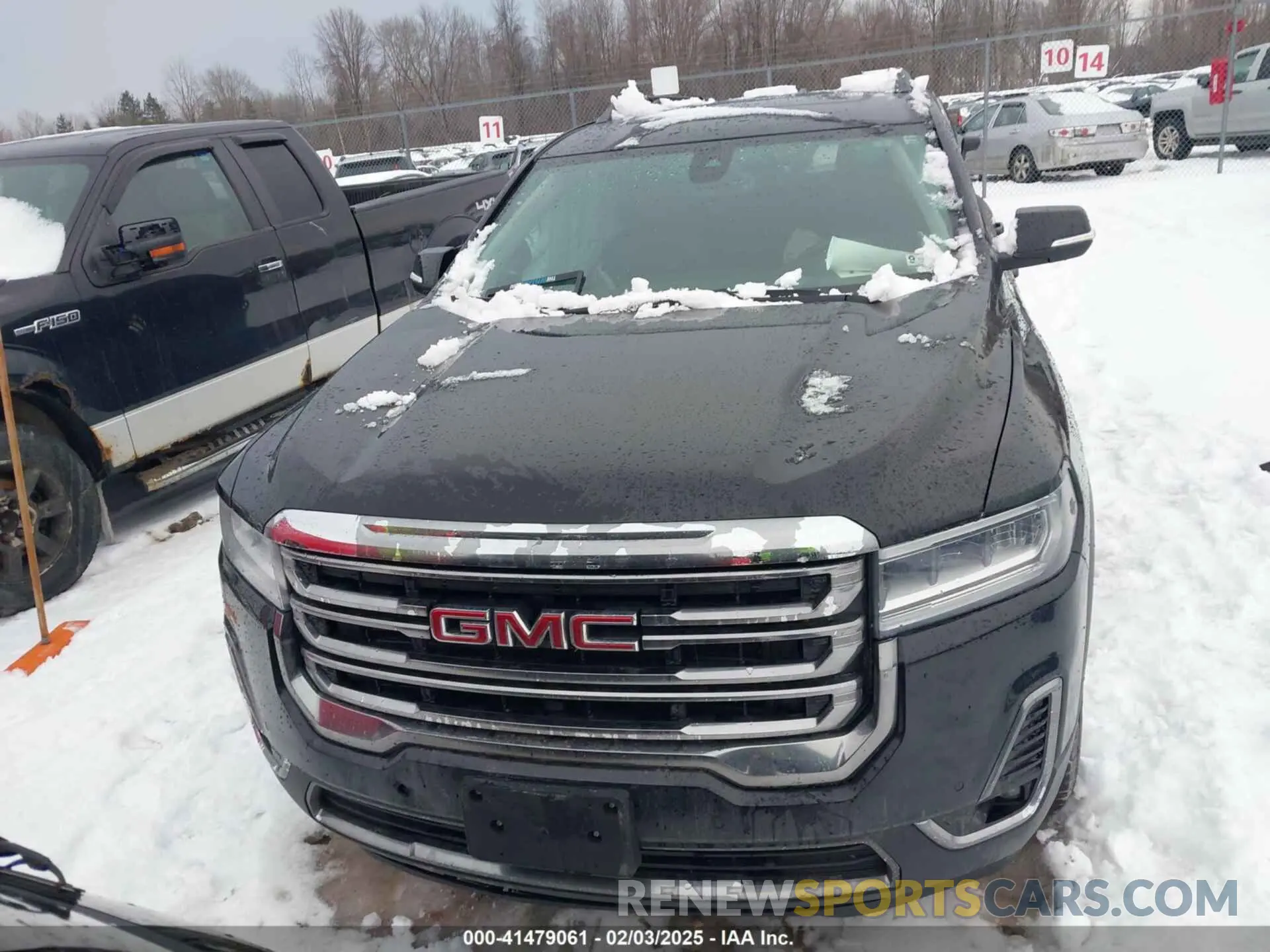 13 Photograph of a damaged car 1GKKNLLS0LZ190346 GMC ACADIA 2020