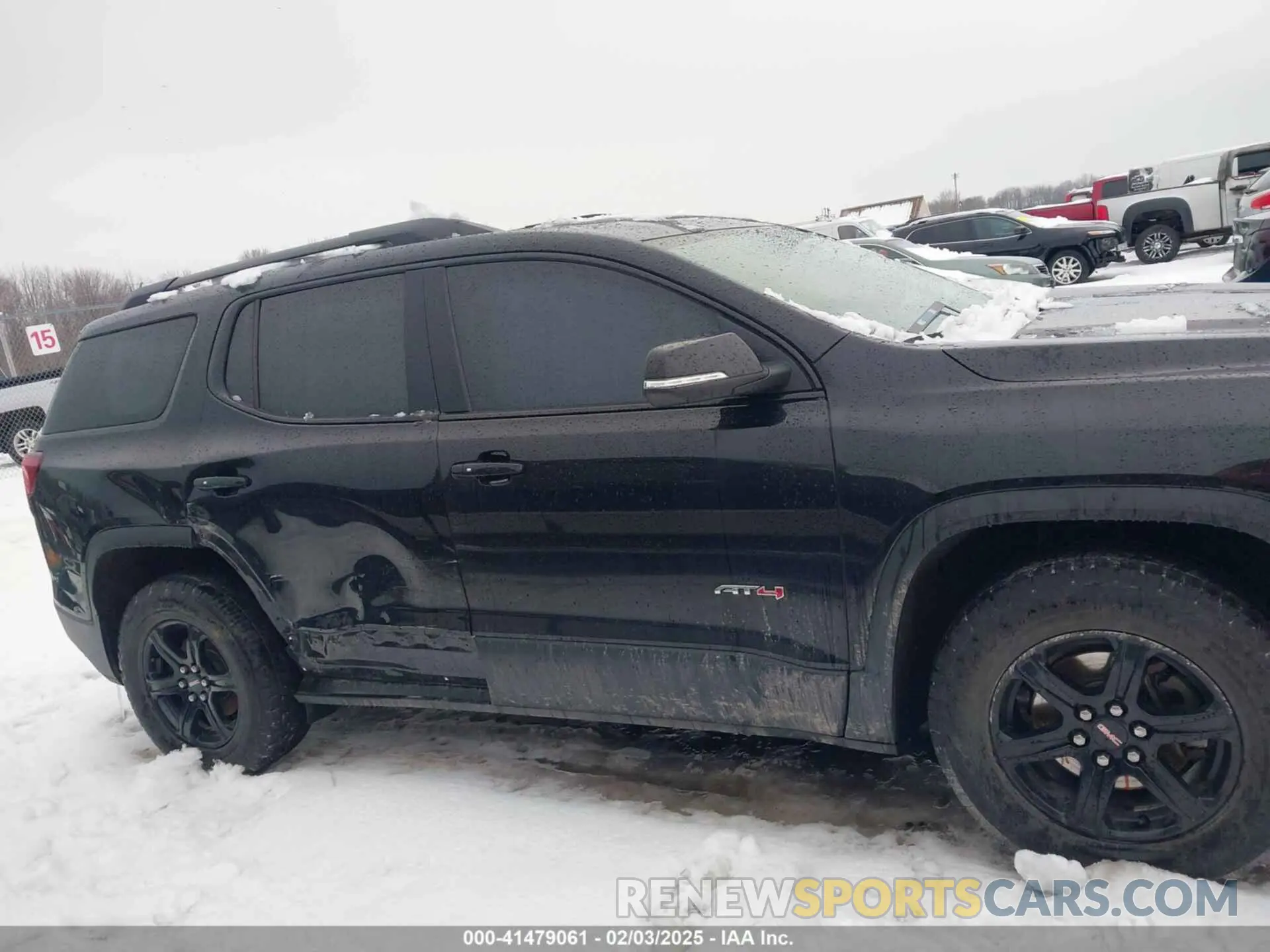 14 Photograph of a damaged car 1GKKNLLS0LZ190346 GMC ACADIA 2020