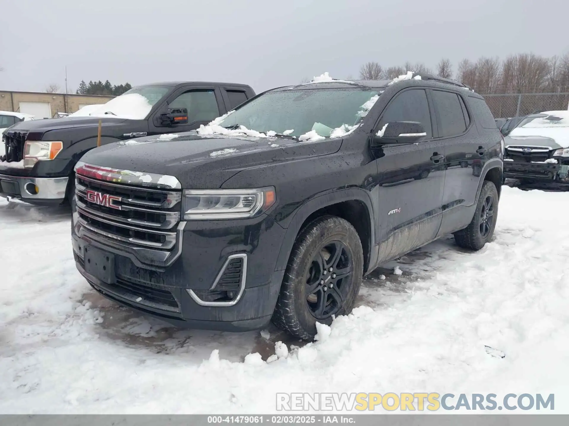 2 Photograph of a damaged car 1GKKNLLS0LZ190346 GMC ACADIA 2020