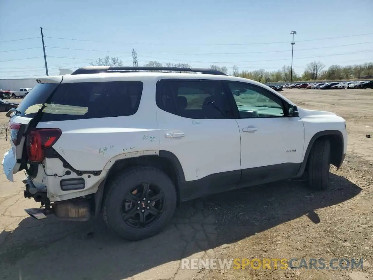 3 Photograph of a damaged car 1GKKNLLS3LZ171600 GMC ACADIA 2020