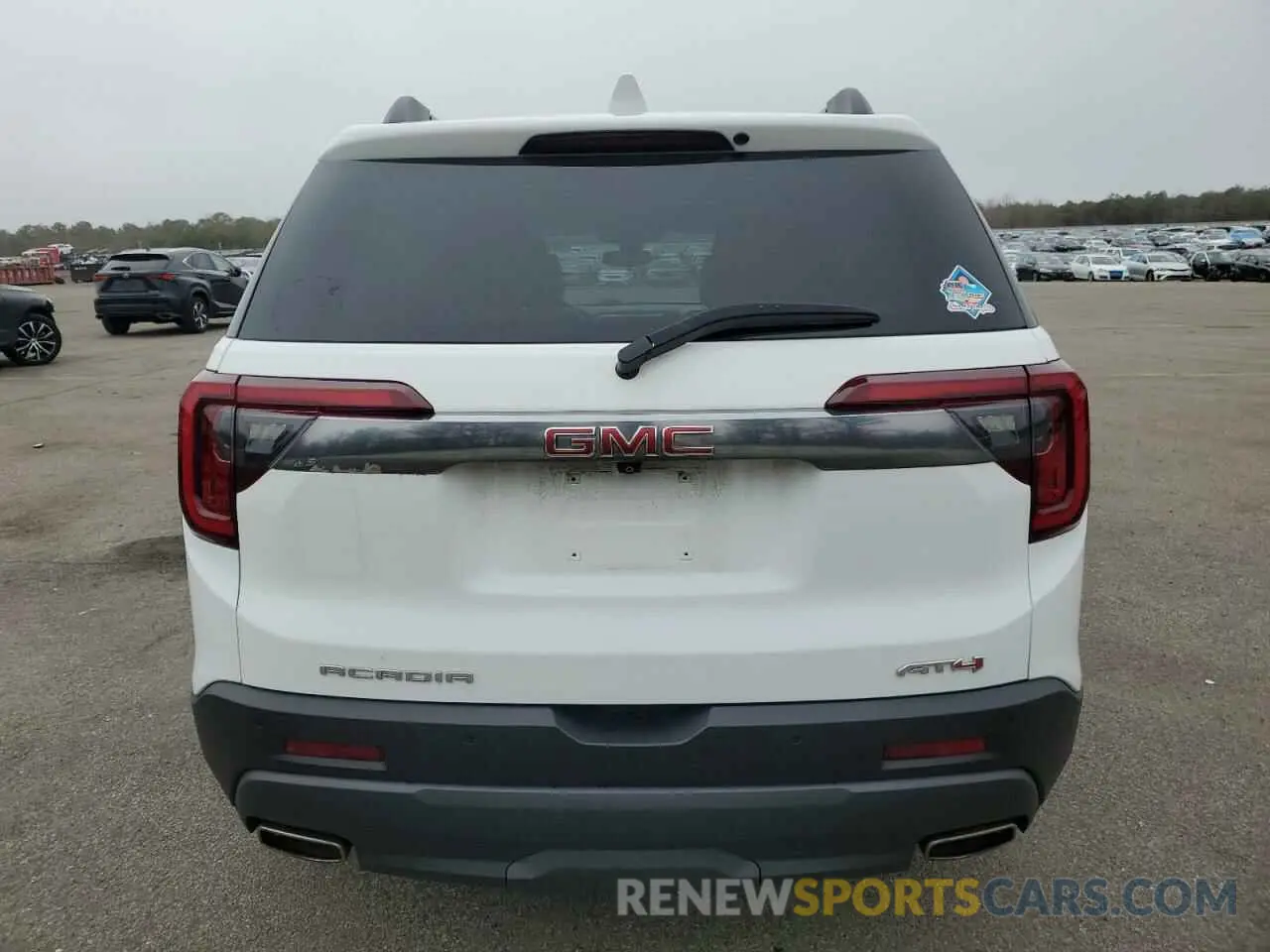 6 Photograph of a damaged car 1GKKNLLS4LZ214051 GMC ACADIA 2020