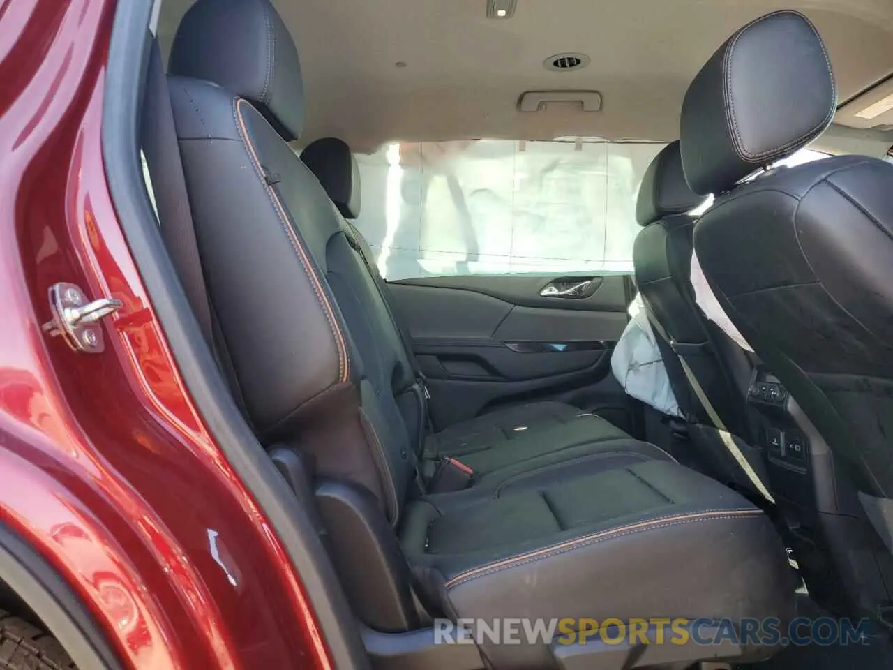 11 Photograph of a damaged car 1GKKNLLS6LZ144360 GMC ACADIA 2020
