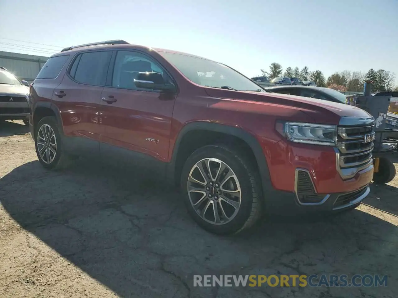 4 Photograph of a damaged car 1GKKNLLS6LZ144360 GMC ACADIA 2020