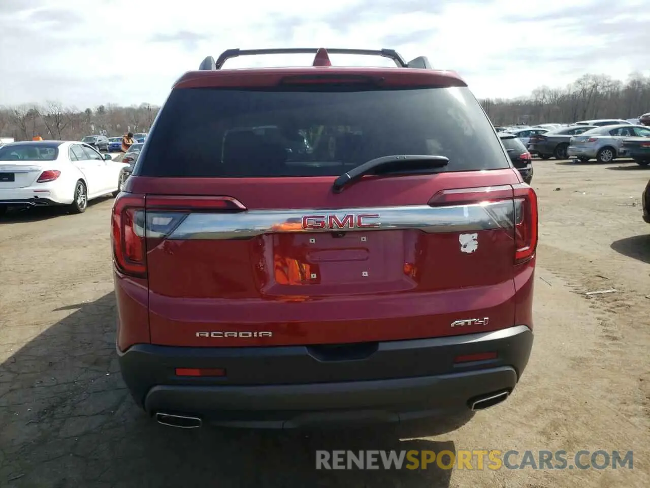 6 Photograph of a damaged car 1GKKNLLS8LZ159300 GMC ACADIA 2020