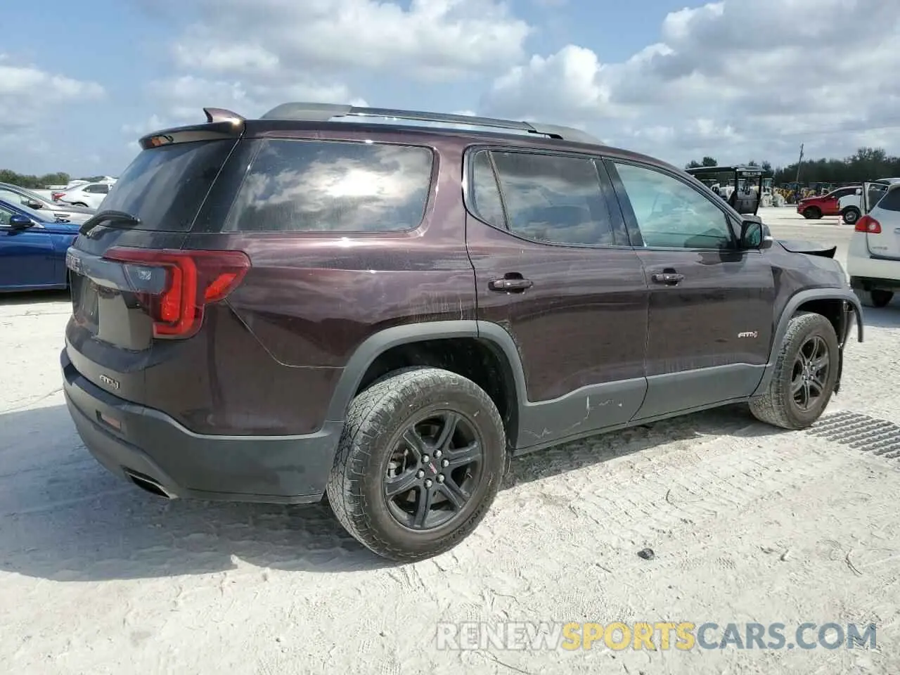 3 Photograph of a damaged car 1GKKNLLS9LZ195433 GMC ACADIA 2020