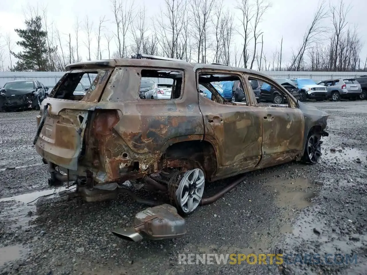 3 Photograph of a damaged car 1GKKNLLSXLZ160447 GMC ACADIA 2020