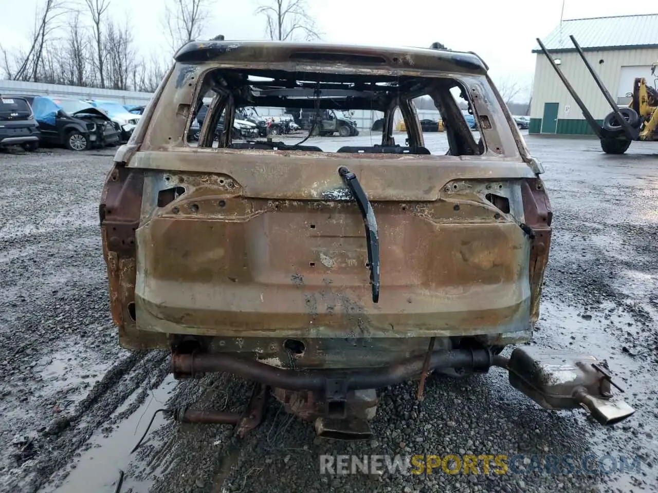 6 Photograph of a damaged car 1GKKNLLSXLZ160447 GMC ACADIA 2020