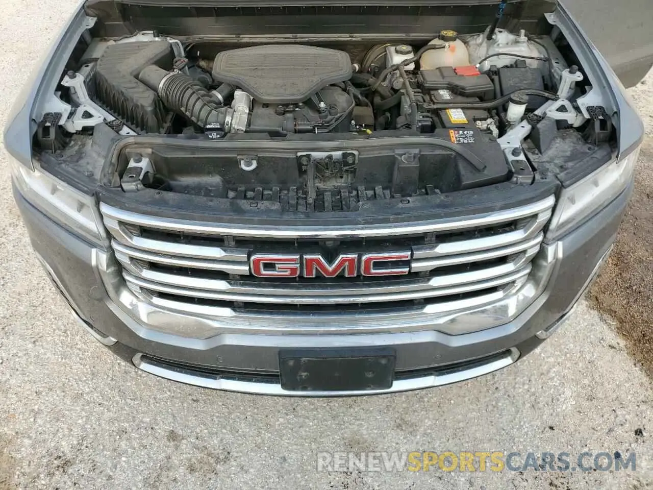 12 Photograph of a damaged car 1GKKNMLS1LZ158866 GMC ACADIA 2020