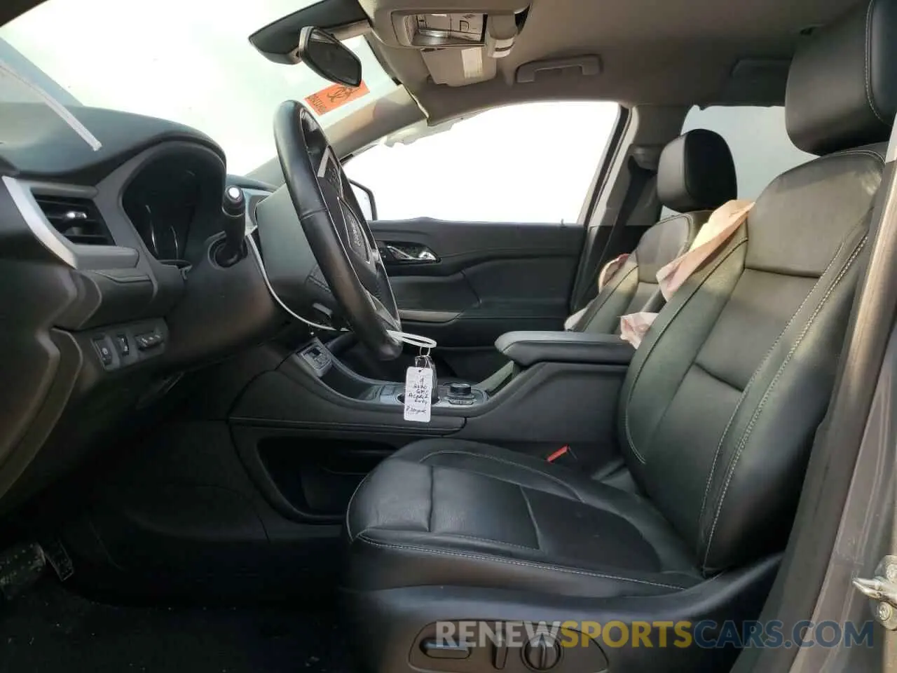7 Photograph of a damaged car 1GKKNMLS1LZ158866 GMC ACADIA 2020