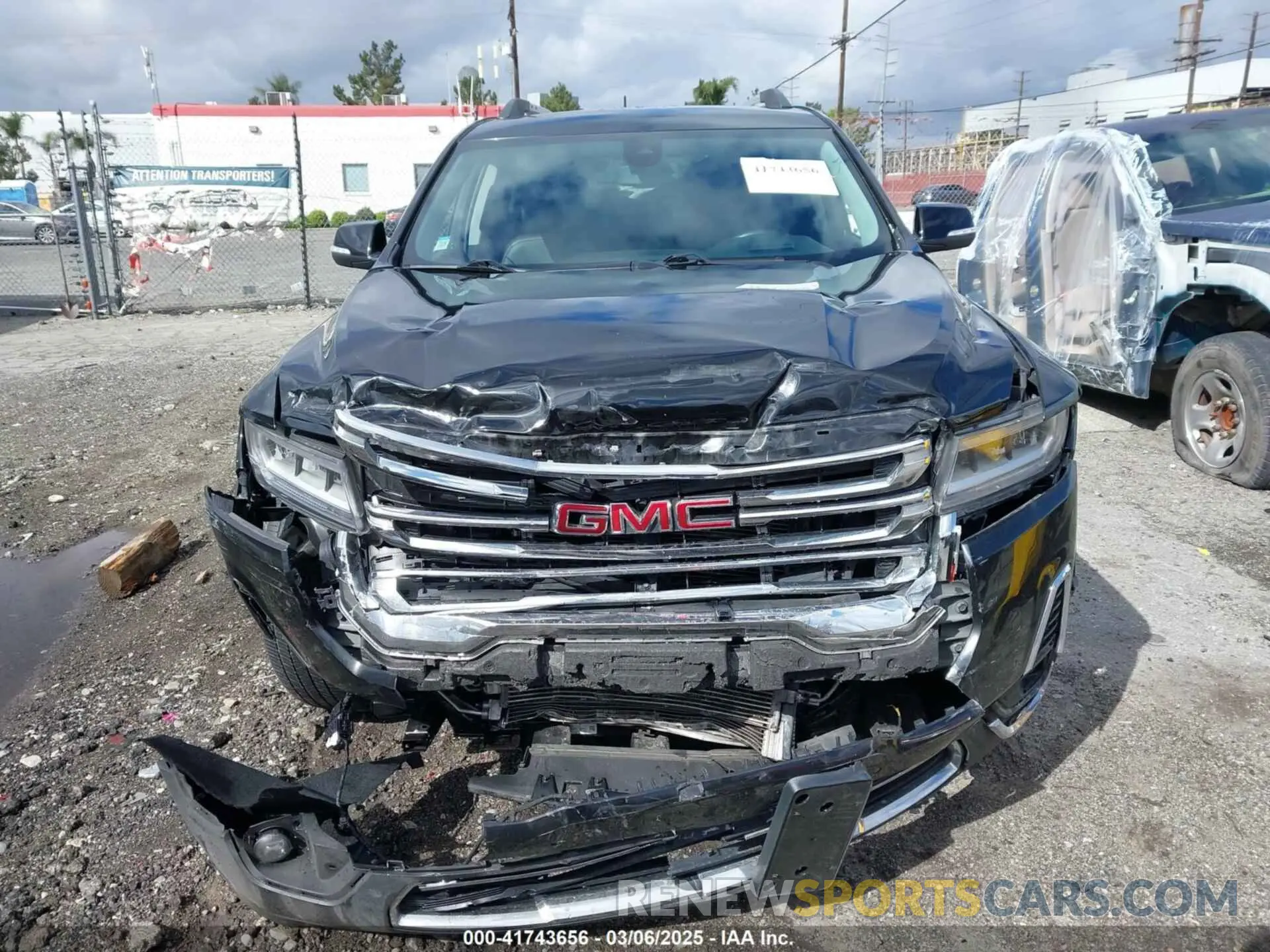 12 Photograph of a damaged car 1GKKNMLS2LZ212286 GMC ACADIA 2020